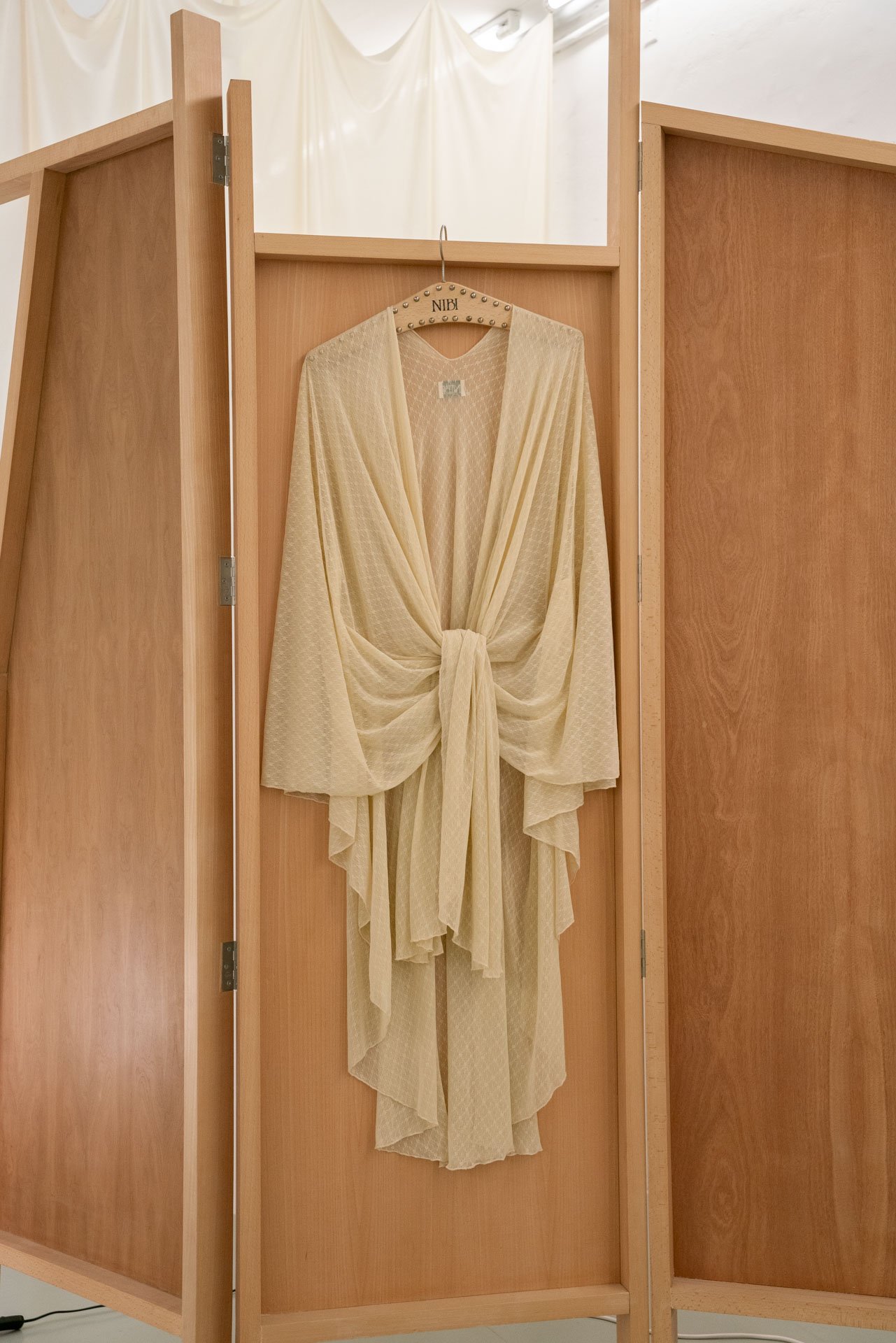 yellow-lace-angel cape-nibi-3.jpg