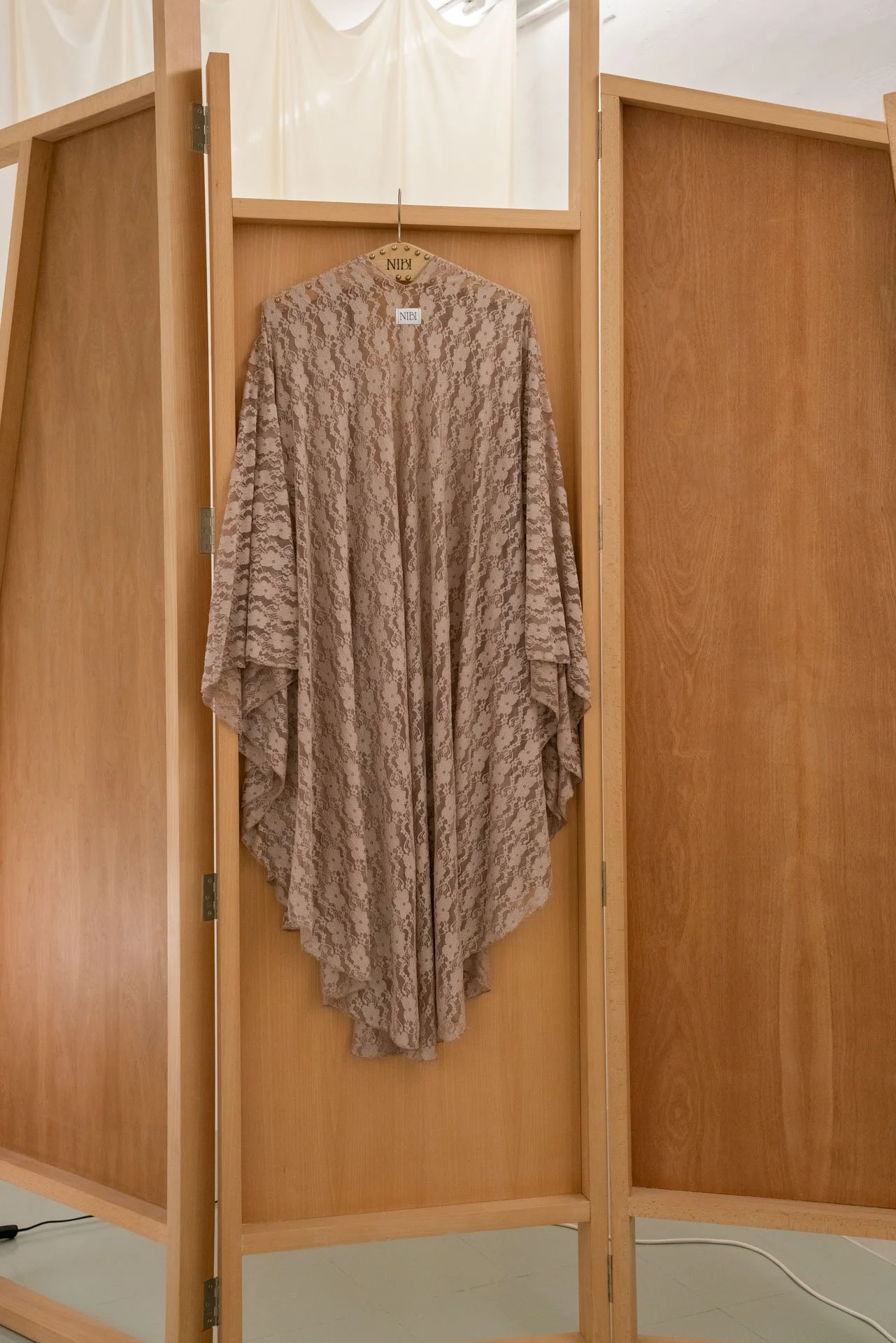 taupe-lace-angel cape-nibi-5.jpg