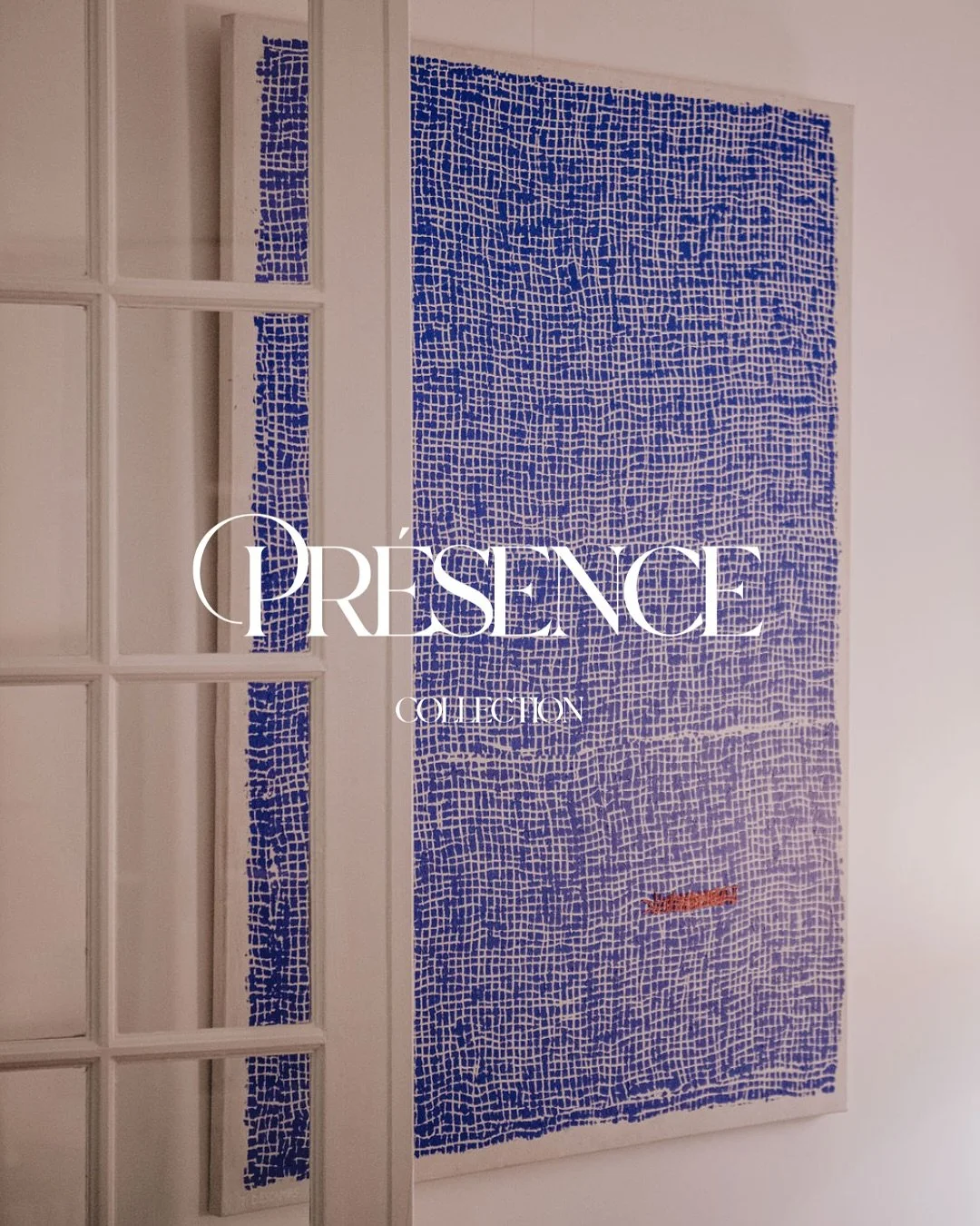 Last Thursday, we celebrated the launch of Pr&eacute;sence Collection, surrounded by friends, family, and early supporters of the project.
A selection of our artists&rsquo; works was displayed throughout l&rsquo;Appartement Pr&eacute;sence for the oc