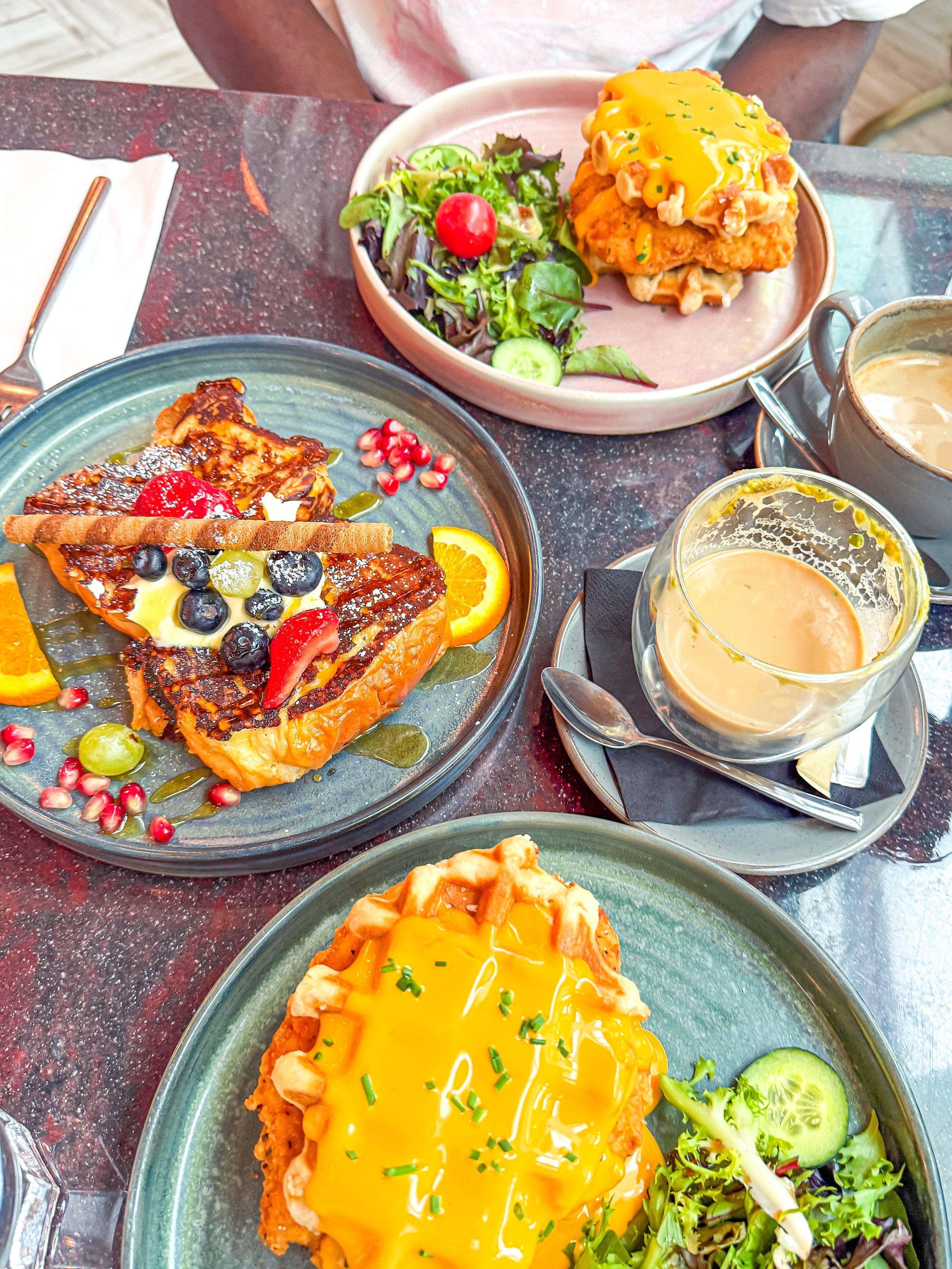Eatery food showcasing