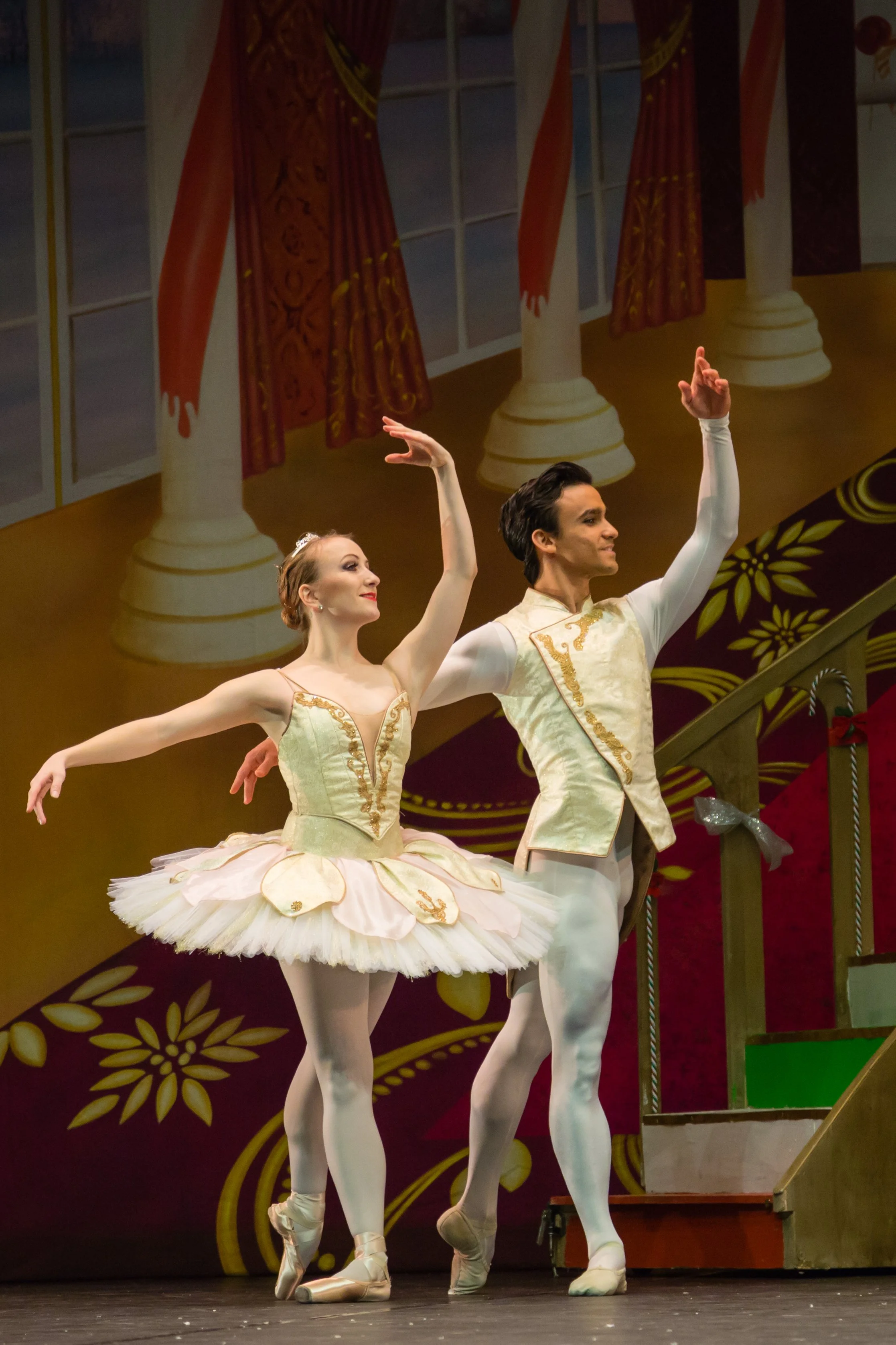 MAYBE NOT SINCE NOT KB MEMBERS: Annelie Liliemark and Gustavo Hernandez as the Sugar Plum Fairy and Cavalier (2017)