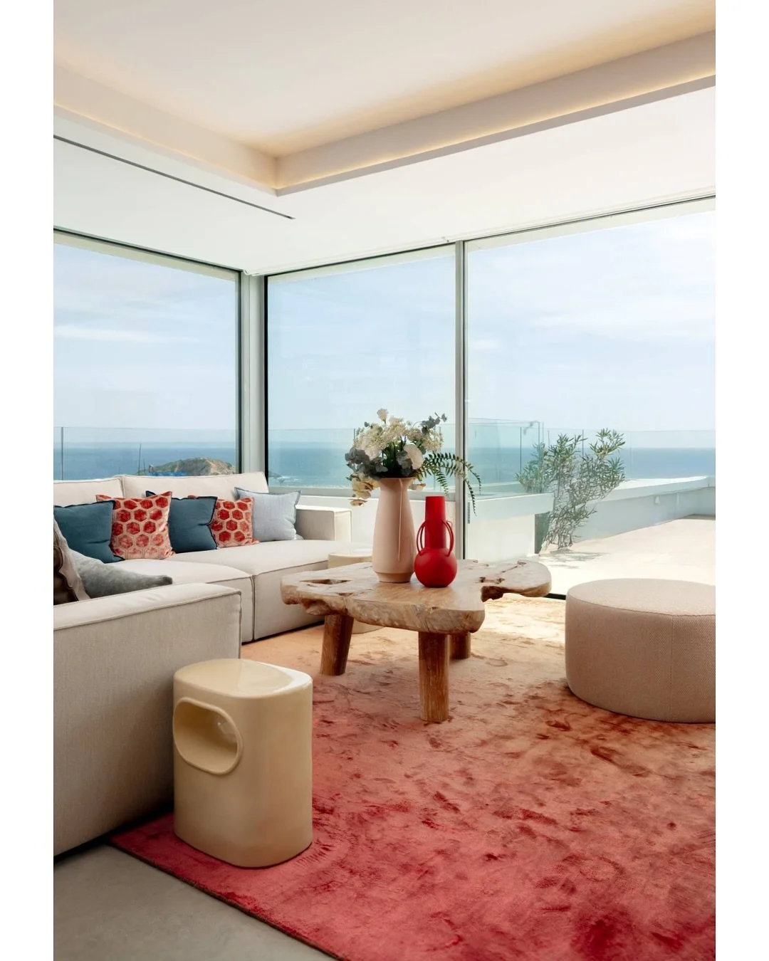 Project by @bconnected_mallorca 
#InteriorDesign #InteriorsOfInstagram #InteriorInspiration #InteriorGoals #ModernInteriors #LuxuryInteriors #InteriorStyling #DesignInspiration #InteriorAndArchitecture #ContemporaryDesign #Architecture #Architectura