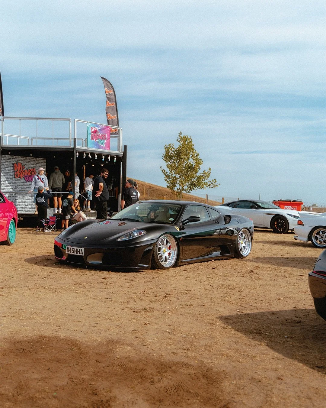 2 bagged Ferrari&rsquo;s!

When wandering around Modified Live I don&rsquo;t think anyone expected to see these. For some reason these remind me of a Bad Boys style build I don&rsquo;t know why though?🤷🏻&zwj;♂️😂

The guys down at Fat Slugs Customs