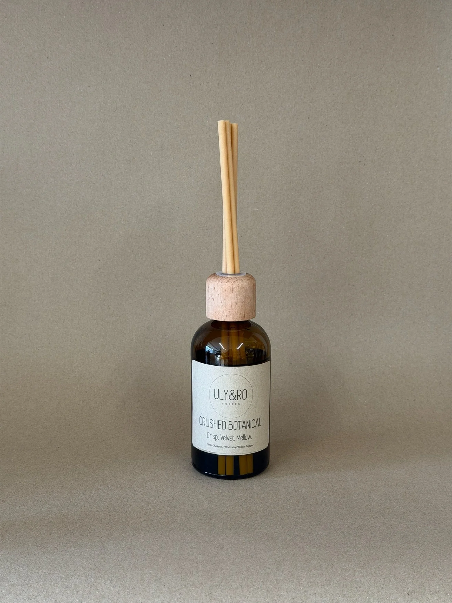 Crushed Botanical diffuser reeds in.jpeg