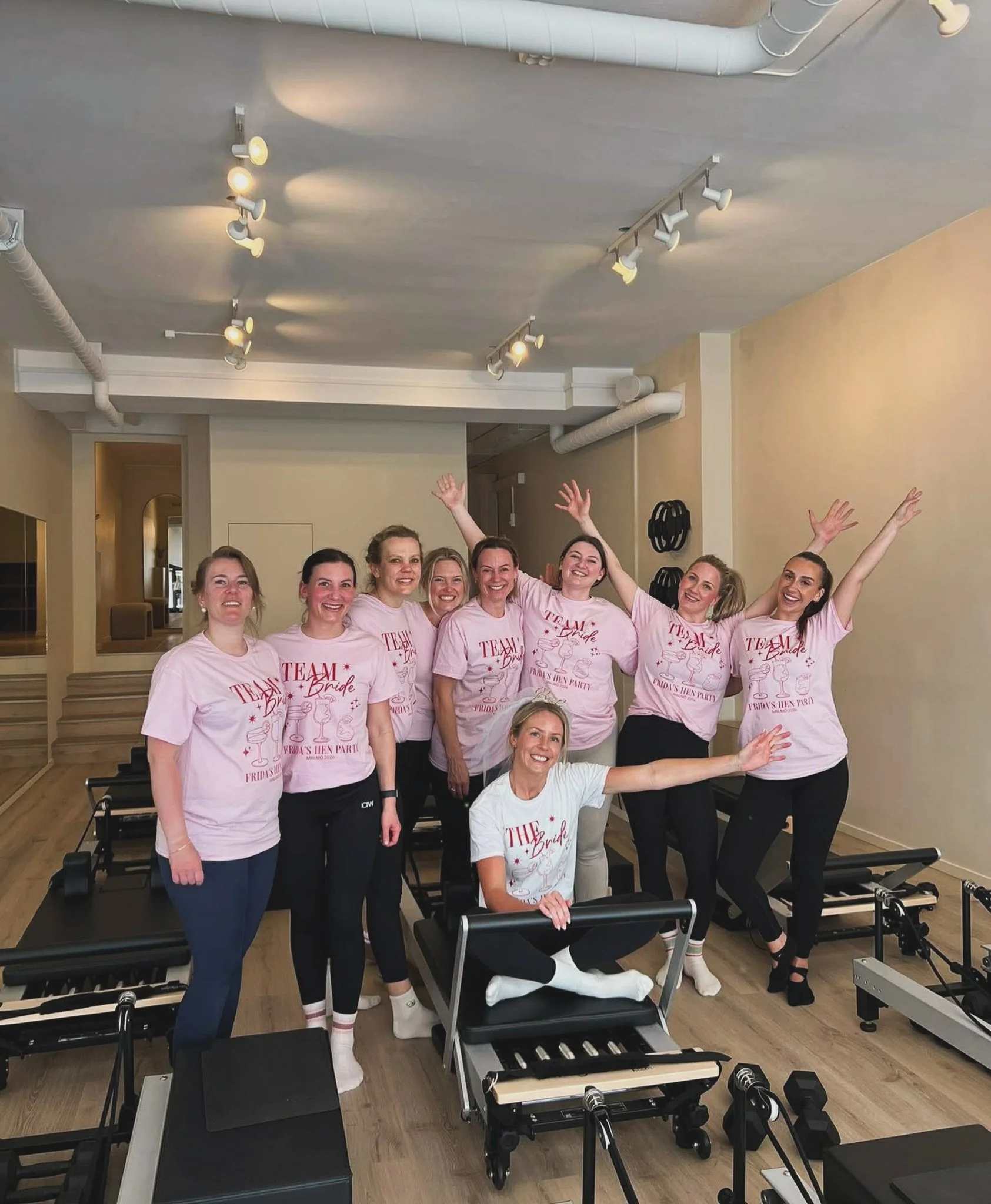 We had the best time hosting this amazing group last week! 💫

Looking for a fun and unique way to celebrate? We offer private group sessions for up to 9 people - perfect for bringing your favorite people together while moving, laughing, and feeling 