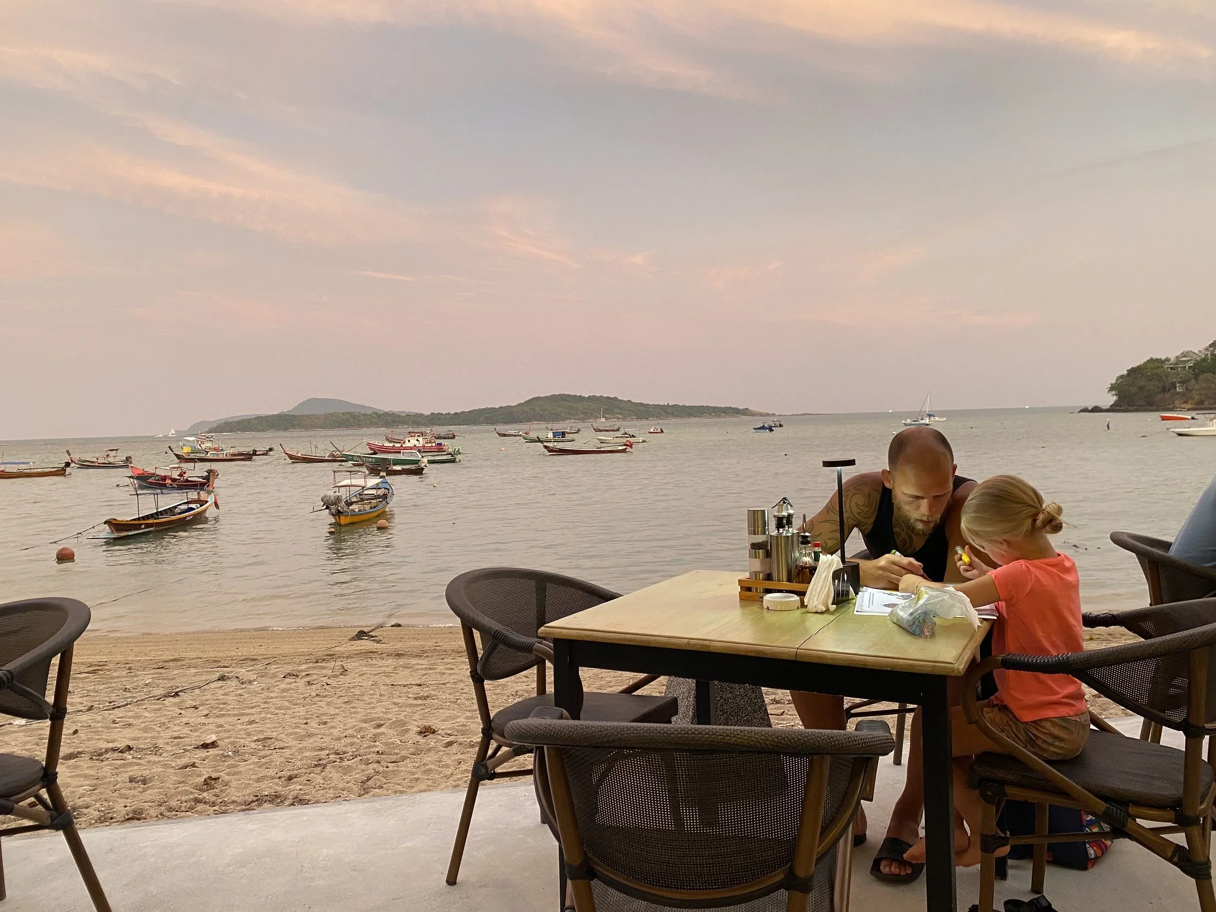 📍Terug naar Nai Harn Beach tijdens onze tweede rondreis door Zuid-Thailand