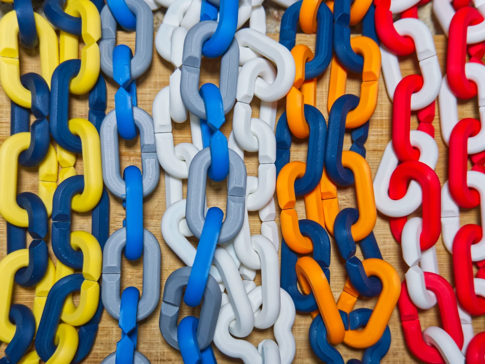 custom-rally-chains-close-personalized-logos.webp