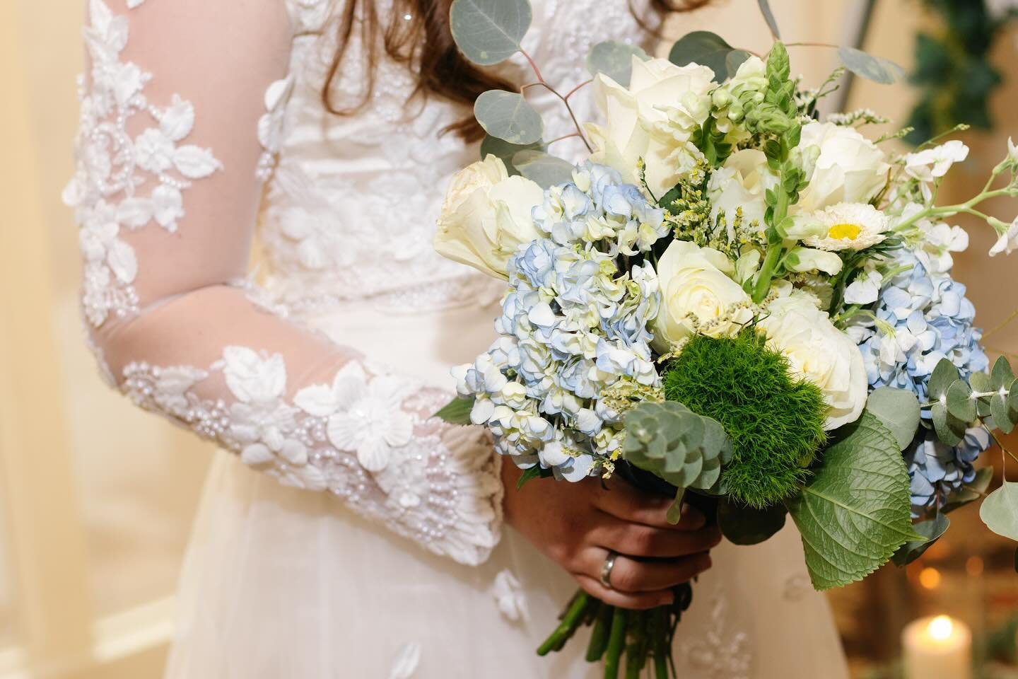 The Madeline&hellip;
We got to put together a beautiful hometown reception for this gorgeous bride!

#utahbride #utahweddings #brides #bouquet #weddingflorists #iowawedding