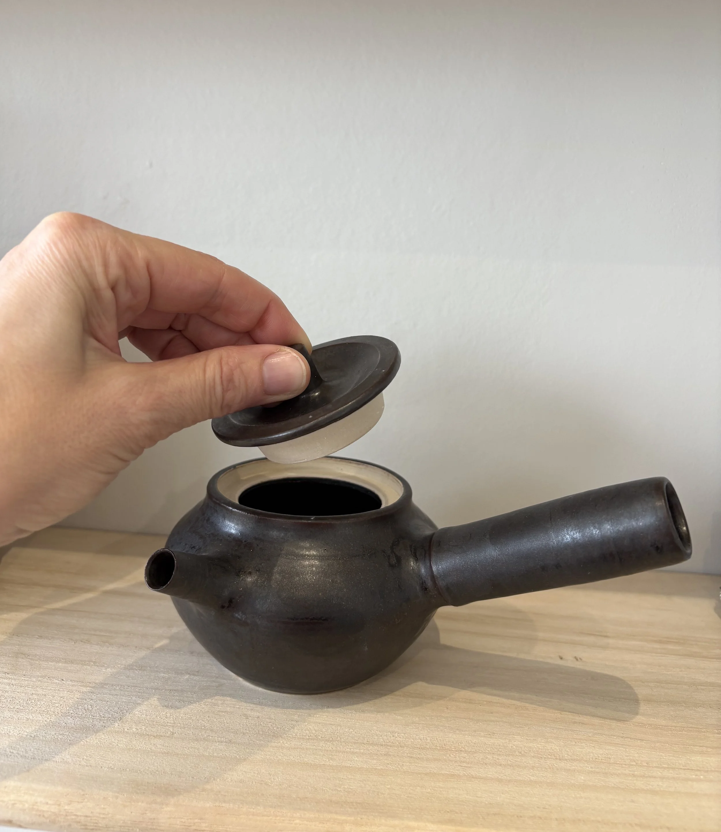 brown teapot side.jpg