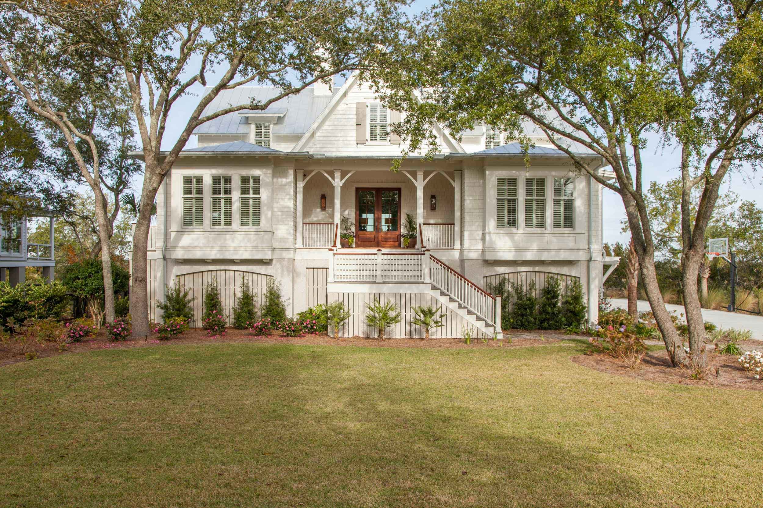 inviting-marsh-front-home.jpg