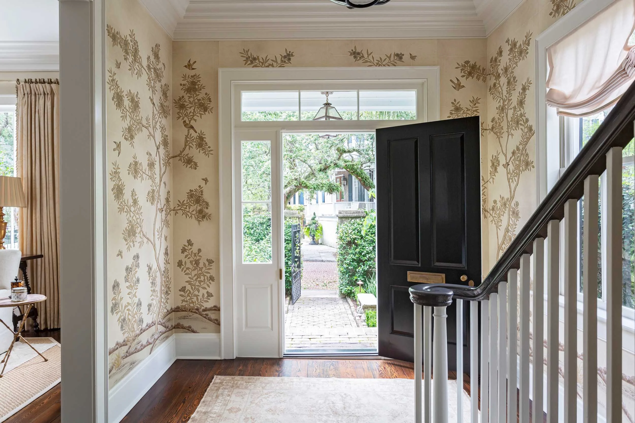 custom-measured-and-painted-gracie-wallcovering-creates-dramatic-entryway-for-historic-charleston-home.jpg