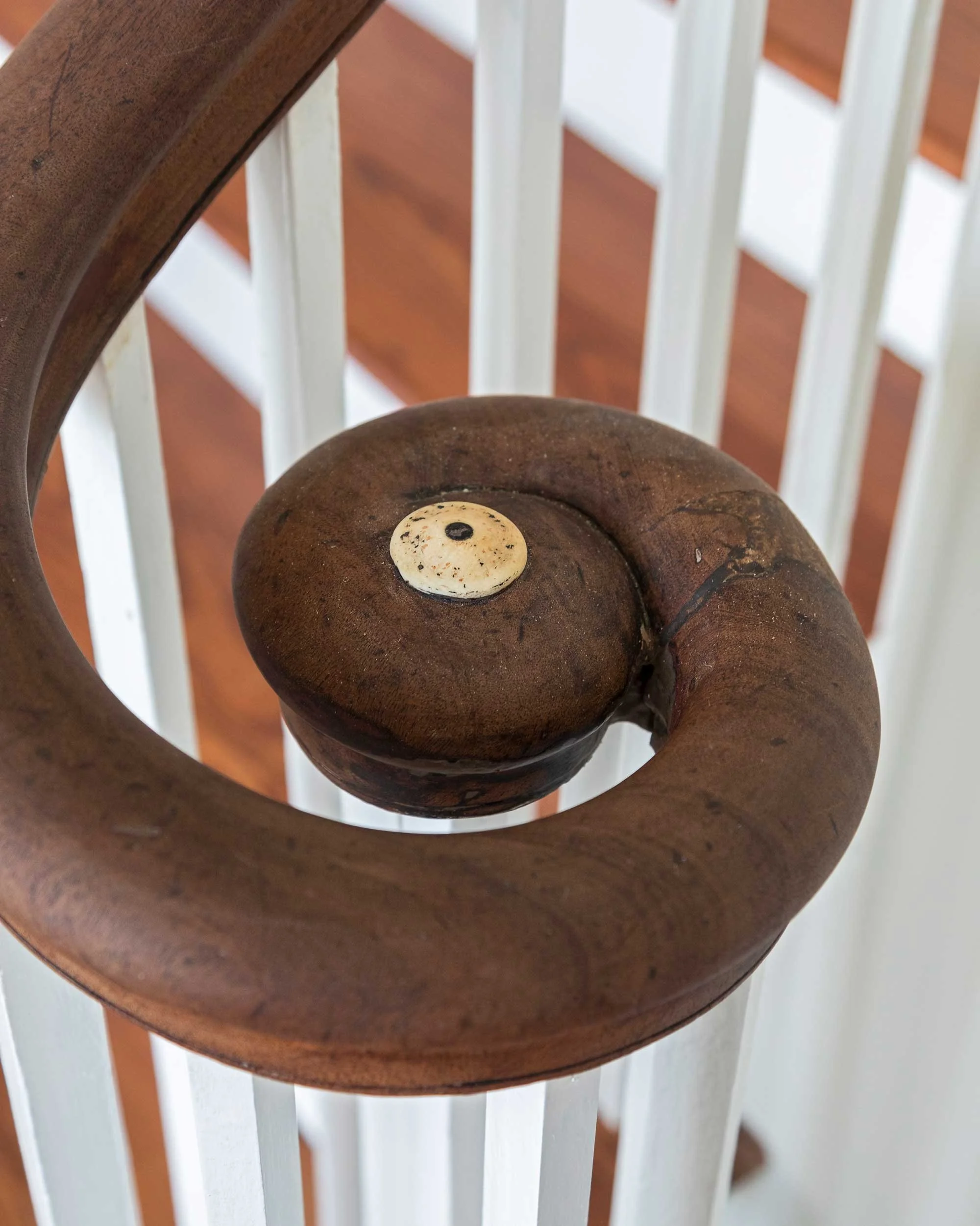 original-stair-rail-spiral-detail.jpg