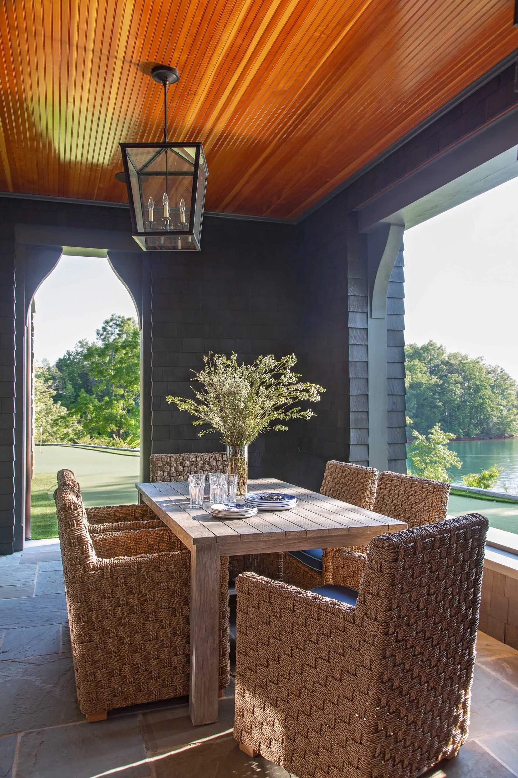 outdoor-dining-overlooking-lake-keowee-south-carolina.jpg