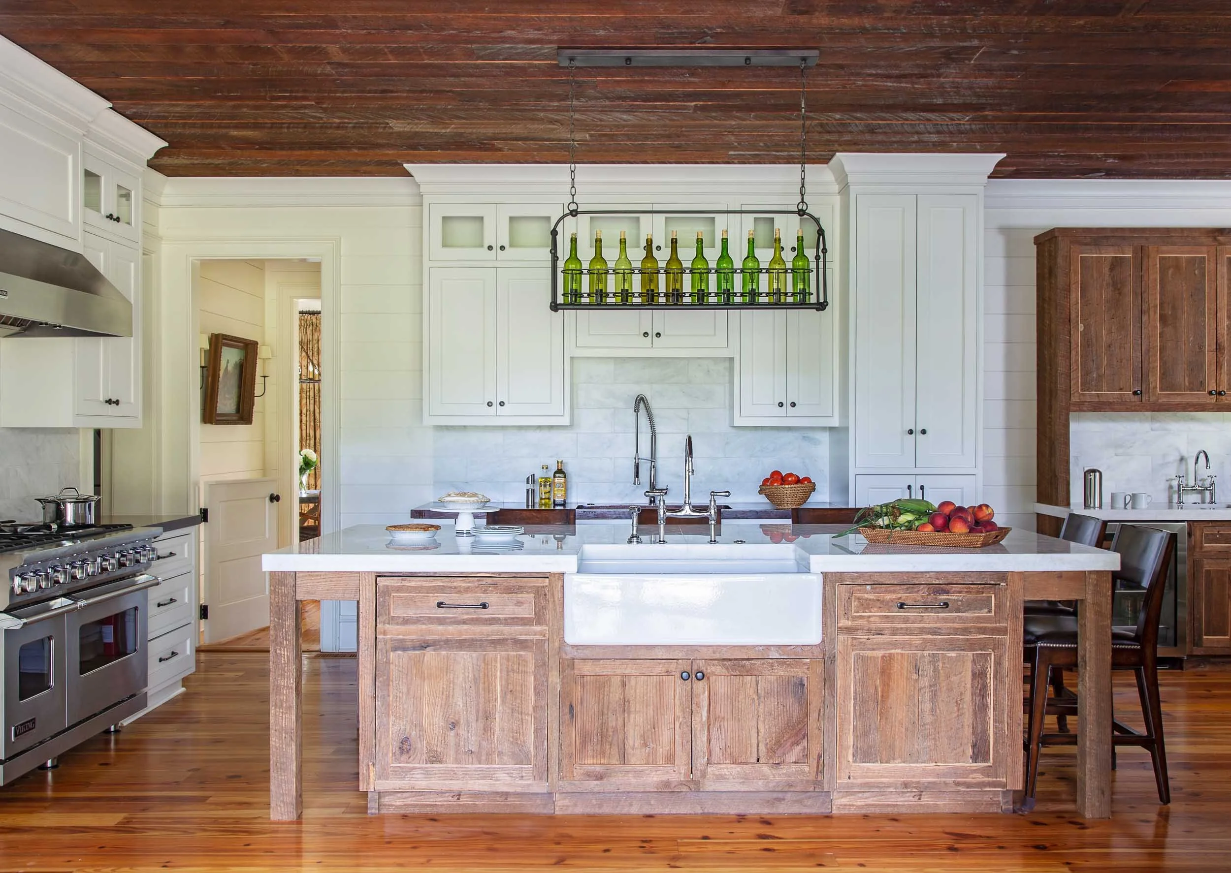 kitchen-reclaimed-wood-farm-sink-island.jpg