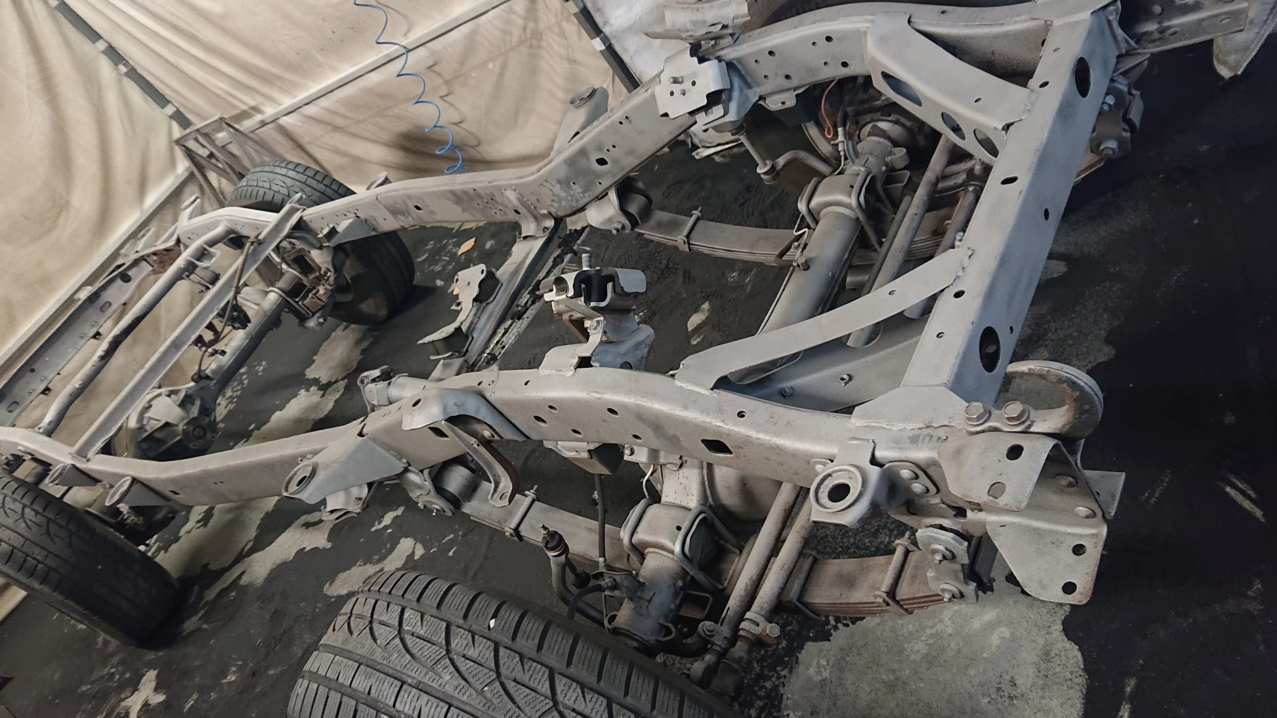 Sablage châssis automobile.JPG