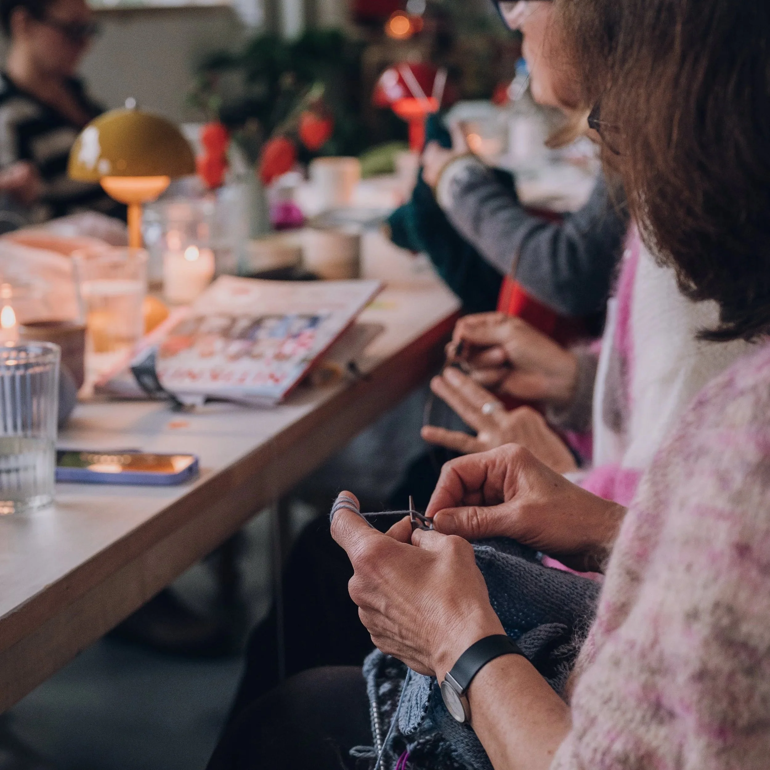 Stricken und Entschleunigen in Münster – kreative Ruhe beim Yoga- & Stricktag von Stitch Connection und In Balance Yoga im Studio 44. (Kopie)