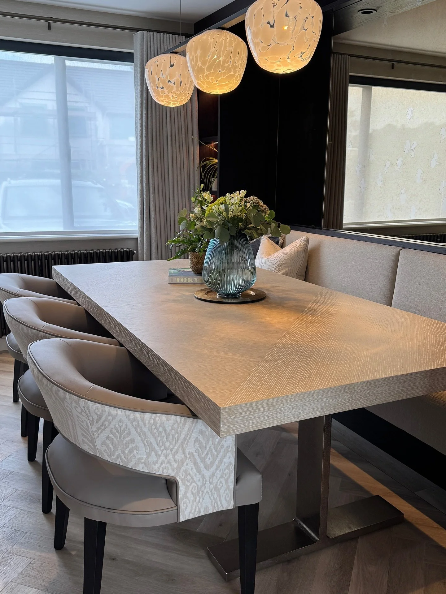 A first look at our upcoming project, Tulip Tree 🤍
We reworked the route into the Dining Room to create a more functional, relaxed space with dark-stained cabinetry, antique bronze mirror, and integrated banquette seating - perfect for entertaining