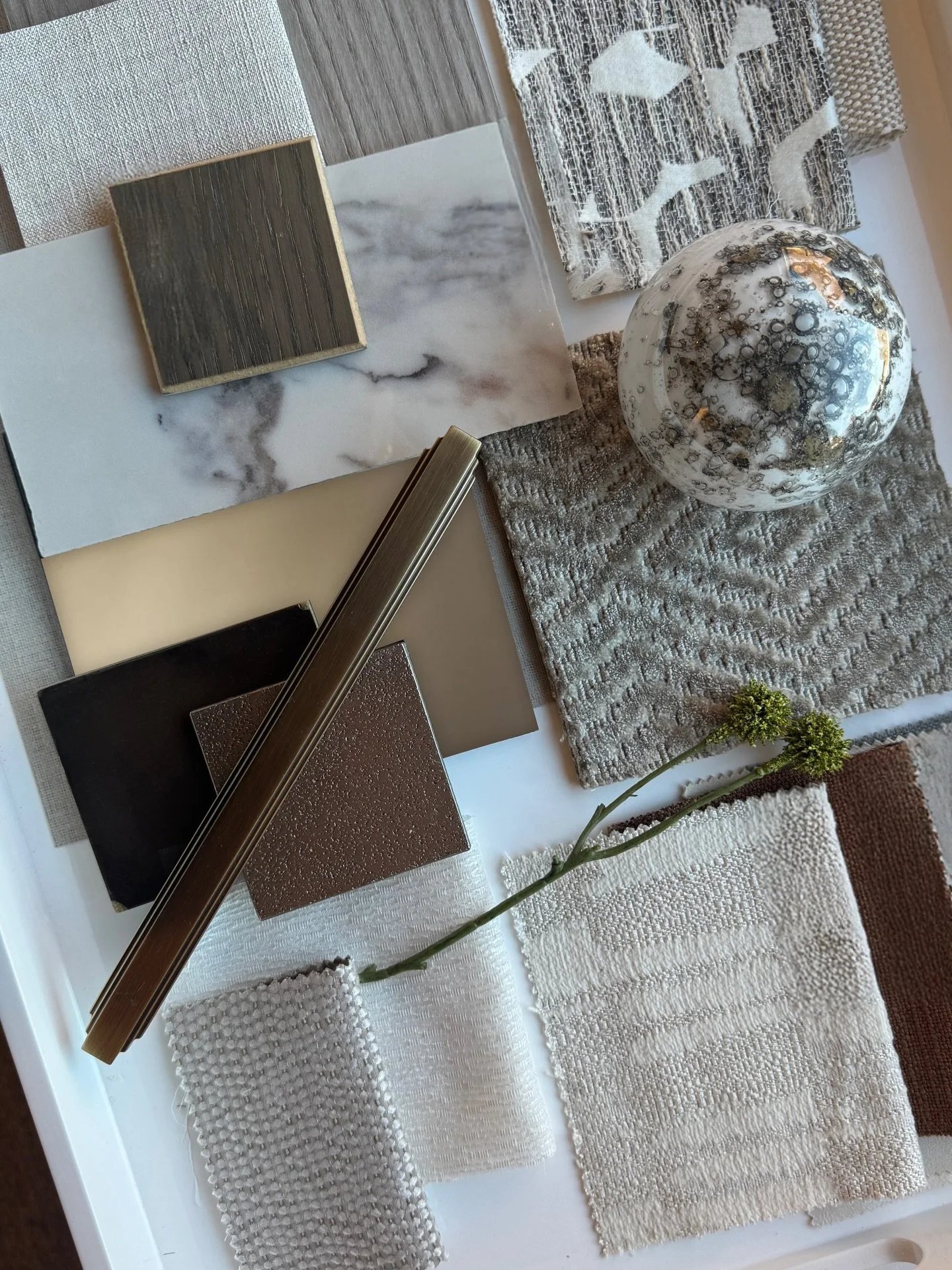 Work is officially underway at Walnut Grove ✨
We&rsquo;ve begun the rip-out of the existing Master Suite to make way for a calm, luxurious new retreat. With a tight turnaround and handover set for early next year, it&rsquo;s all systems go.
Swipe to 