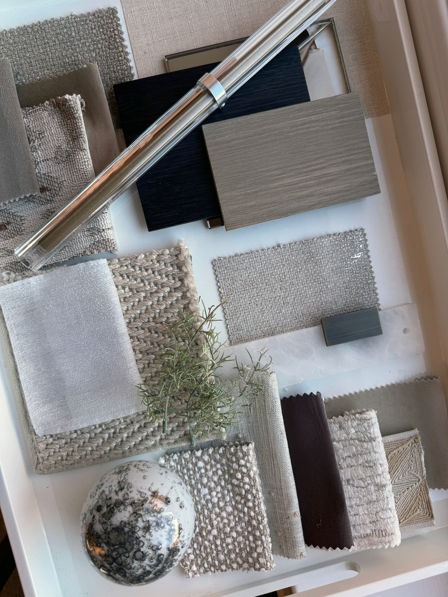 It&rsquo;s been a busy start to the year at our Studio 🤍
With projects starting on site, design packages being issued and FF&amp;E schemes being created, last week saw the presentation of our interior proposal for Blossom Bay.

What is currently an 