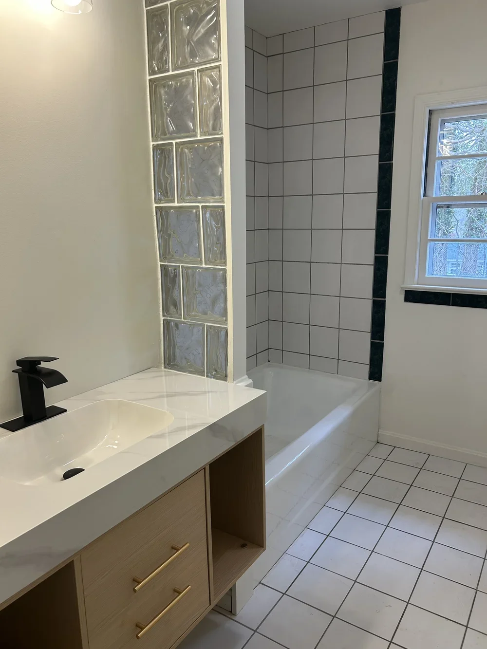 bathroom 2.webp