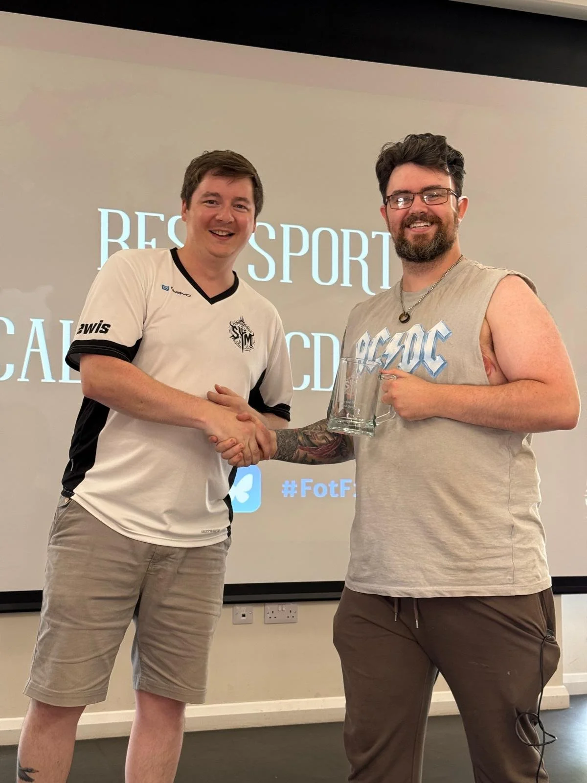 WhatsApp Image 2025-12-05 at 22.01.22_3033fadb.jpg