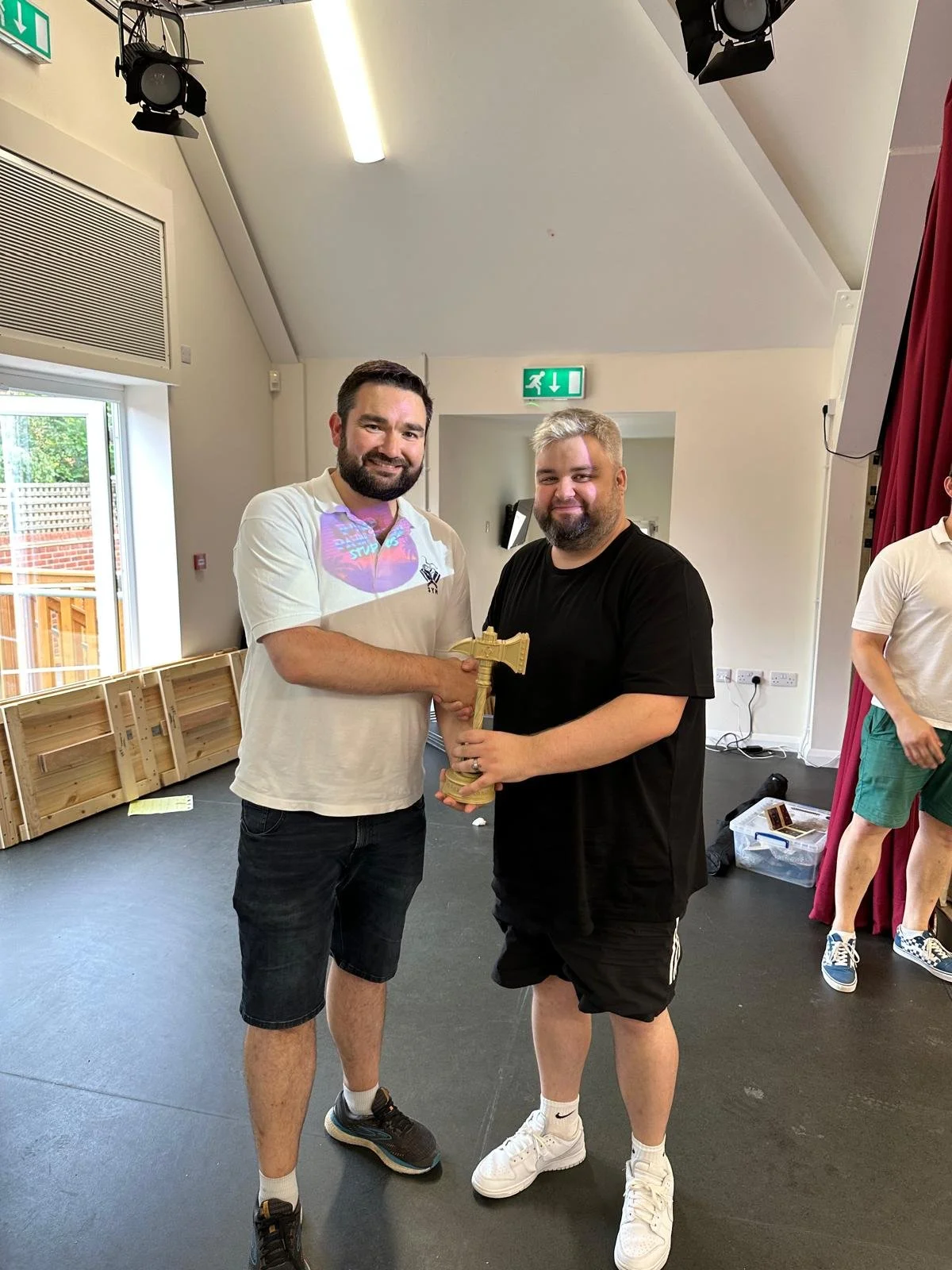 WhatsApp Image 2025-12-05 at 21.59.18_86869804.jpg