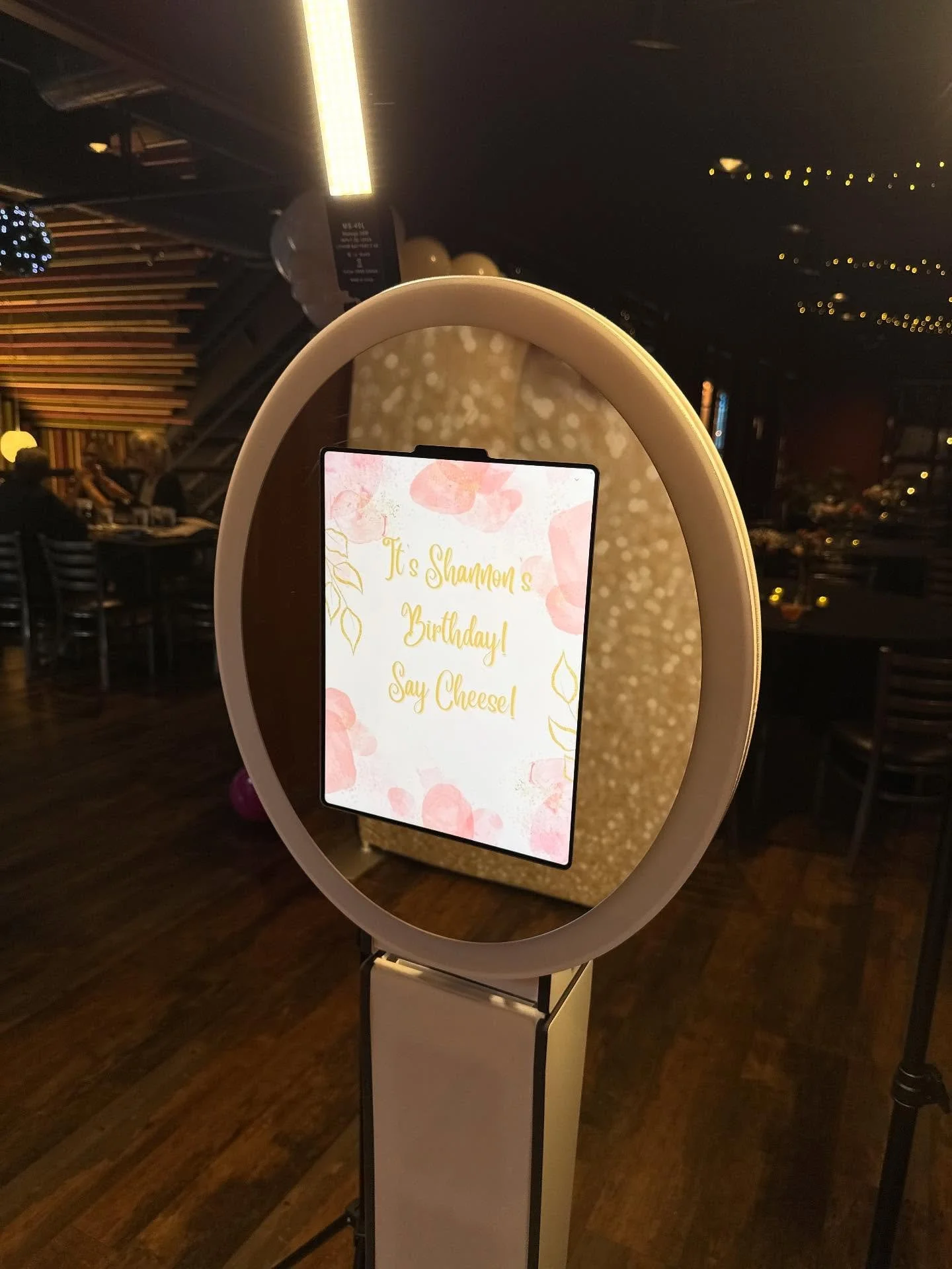 Photo-Booth-Custom-signage.jpg