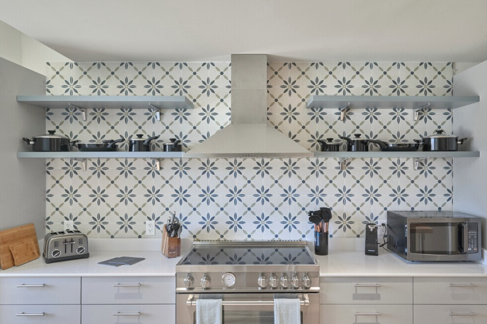Kitchen 2.png