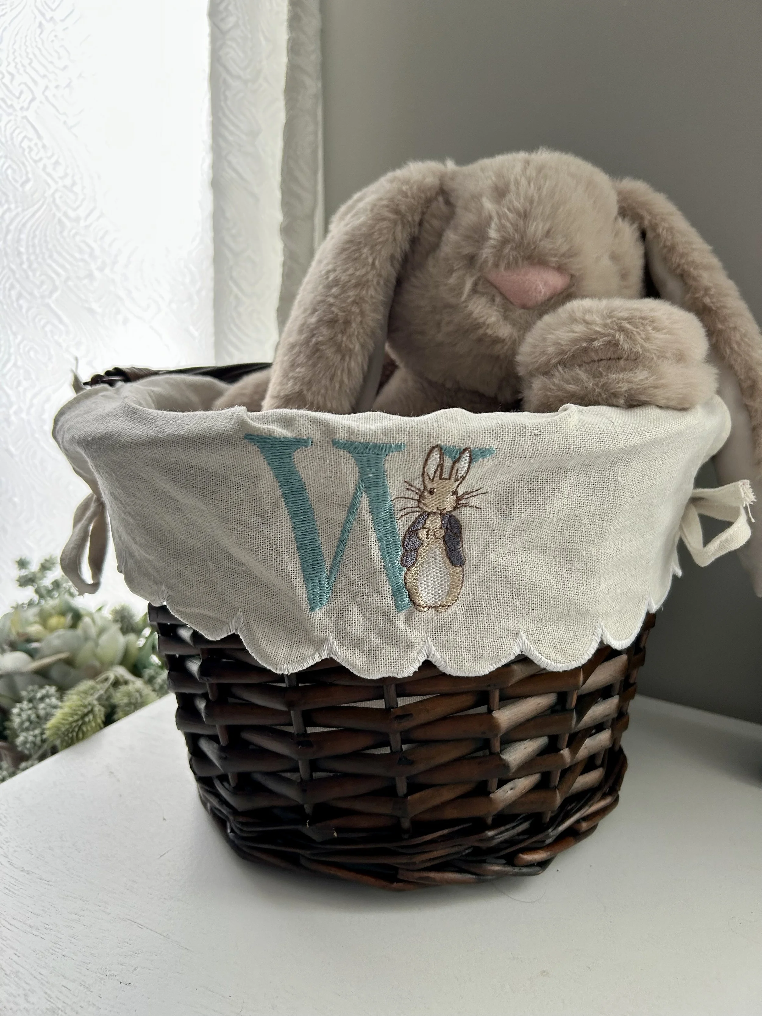 Scalloped Edge Easter Basket