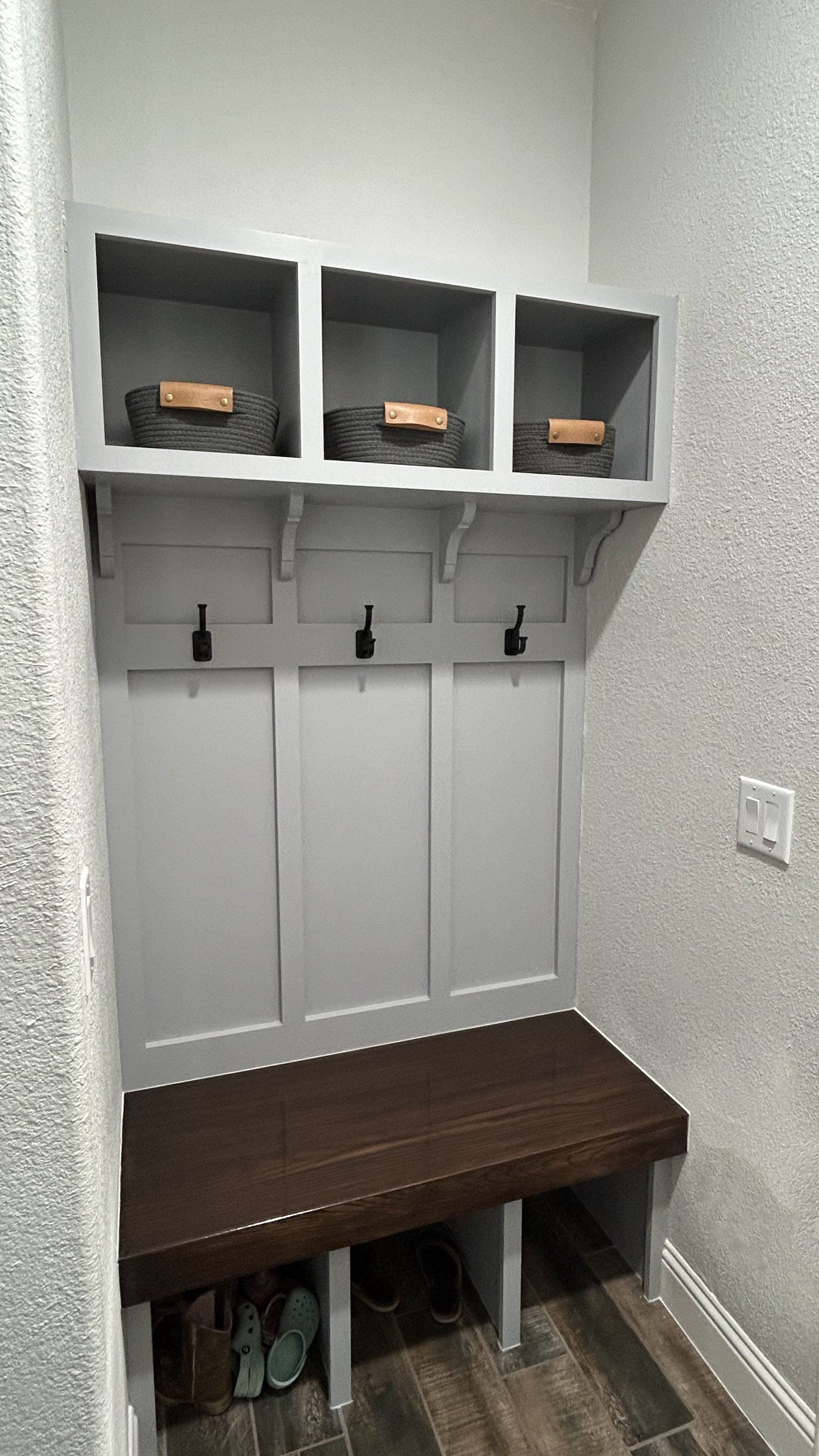 Solid Ash Bench Mudroom Built-In - 2025