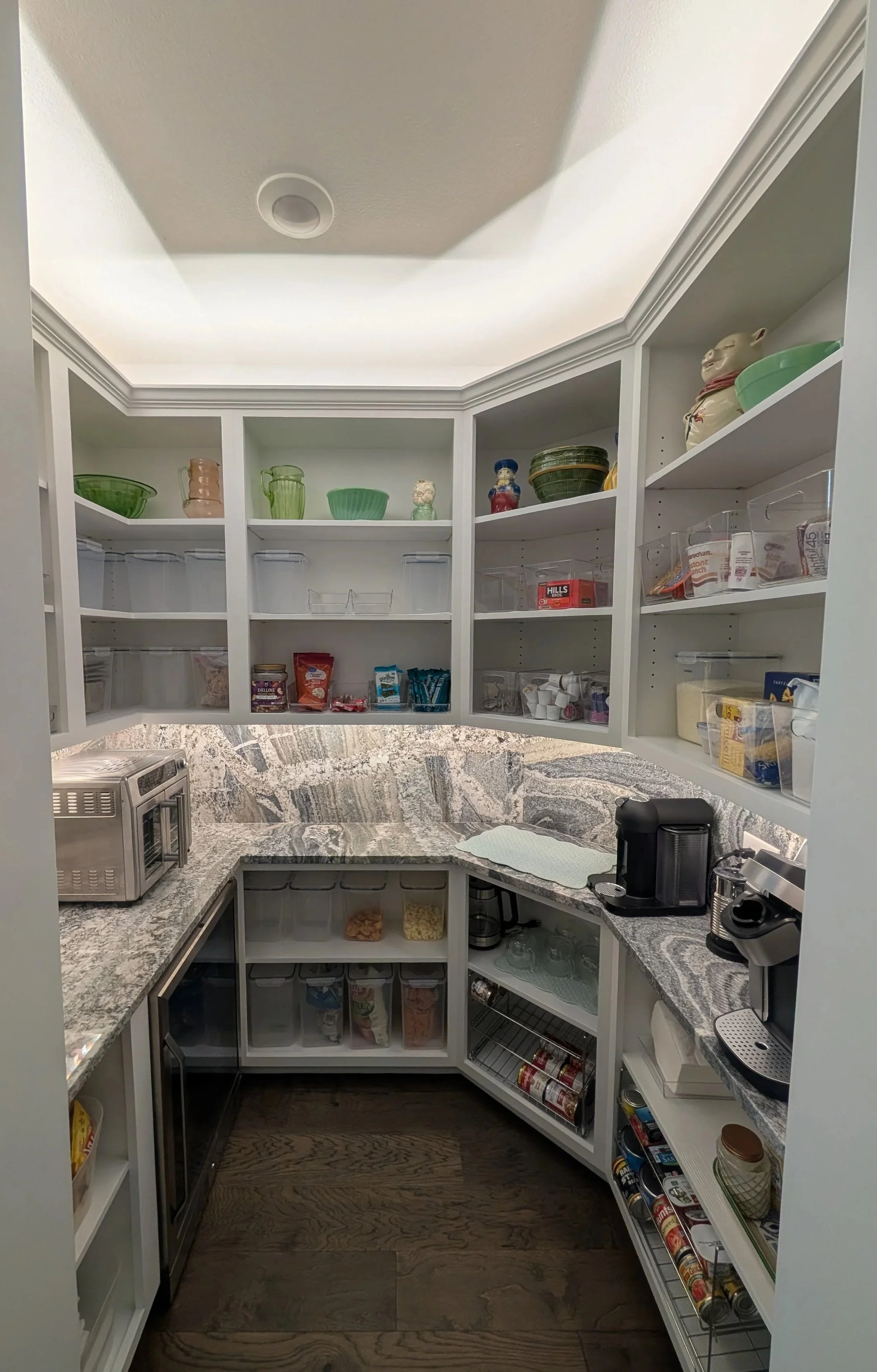 Butler Pantry w/ Lighting 2 of 3 - 2026