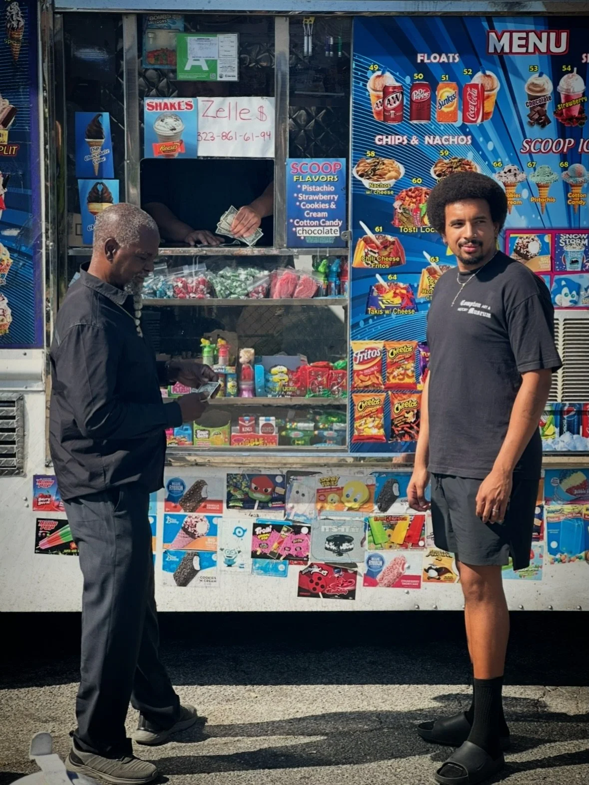 A little #BTS of @mrwashtheartist visiting @anthnyxyz this past July at his home studio. Mr Wash was joined by the ever wonderful @malibuchong and super talented photographer @joppe.jacob.rog. It&rsquo;s really so much fun for me to see Anthony getti