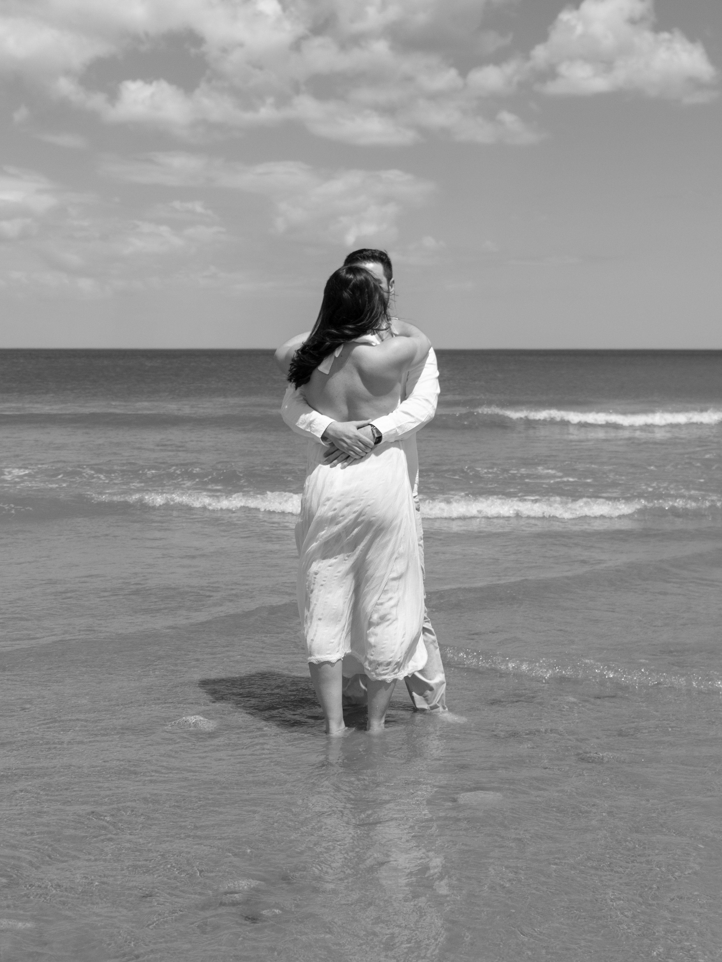 Logan&LaurenReshoot-19.jpg