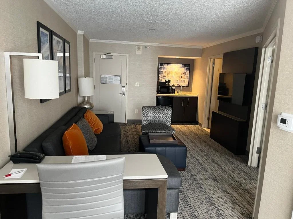 hotel 4.jpg