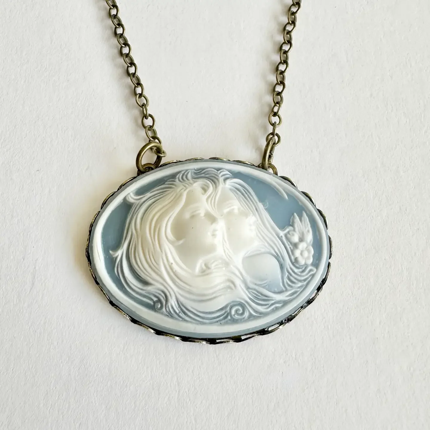 The Nicola Gabriella | Twin Sisters Cameo Necklace