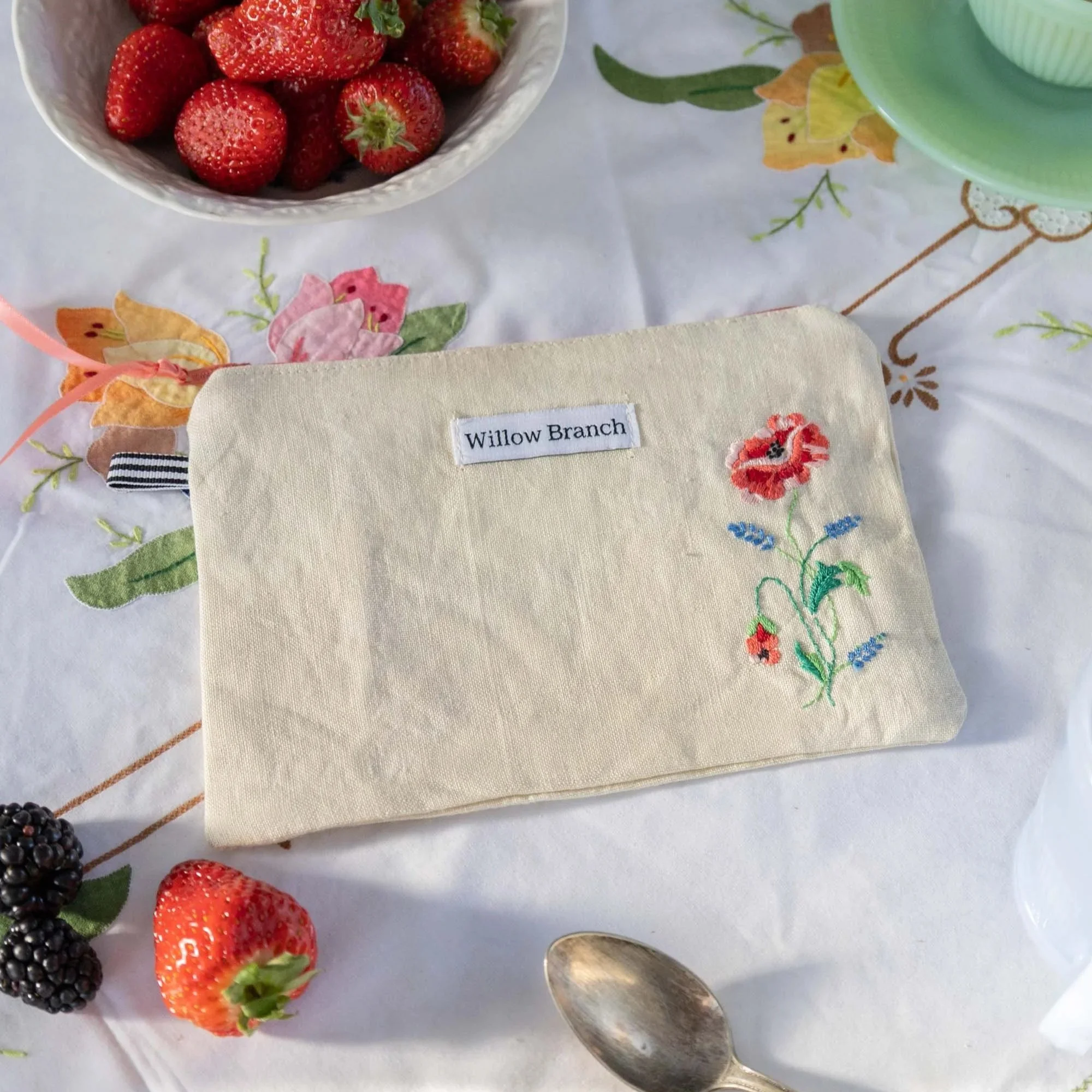 Embroidered Flower Flat Pouch With Salmon Pink zipper 2