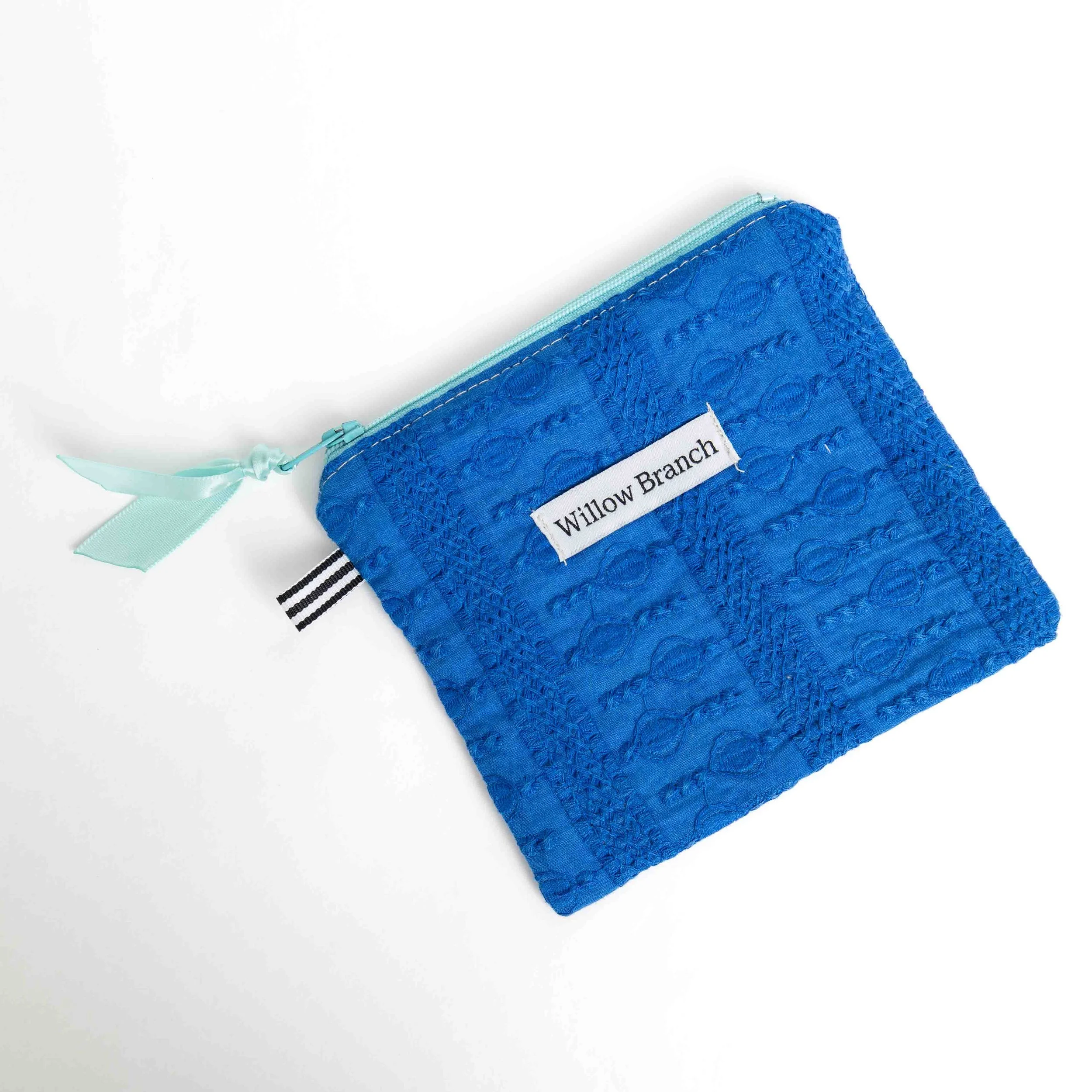 Blue Eyelet Flat Pouch small with light blue Zip