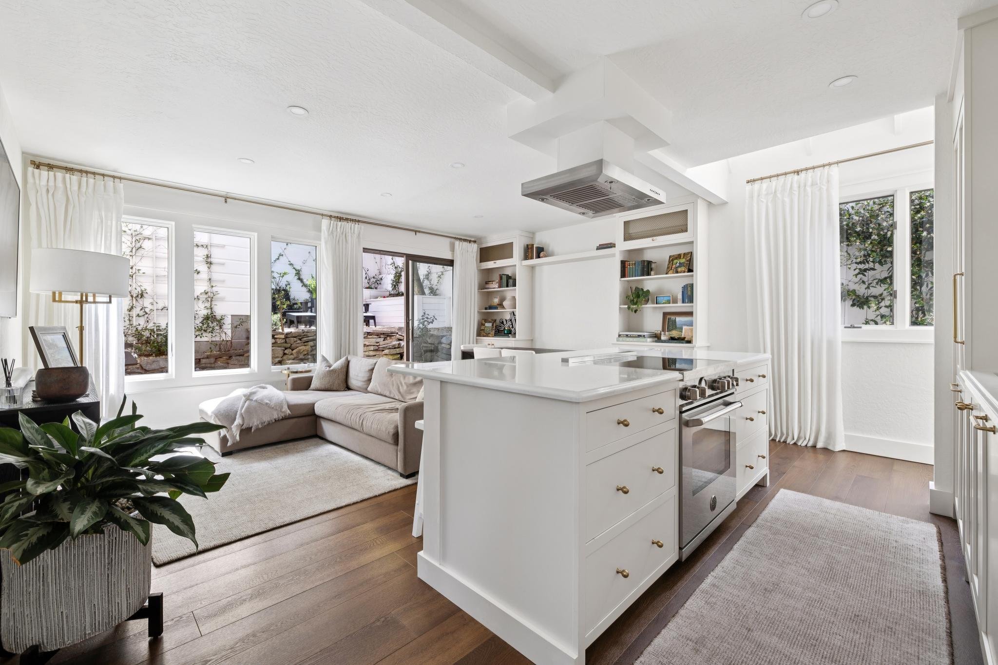 232 Miller Avenue No. 10, Mill Valley
