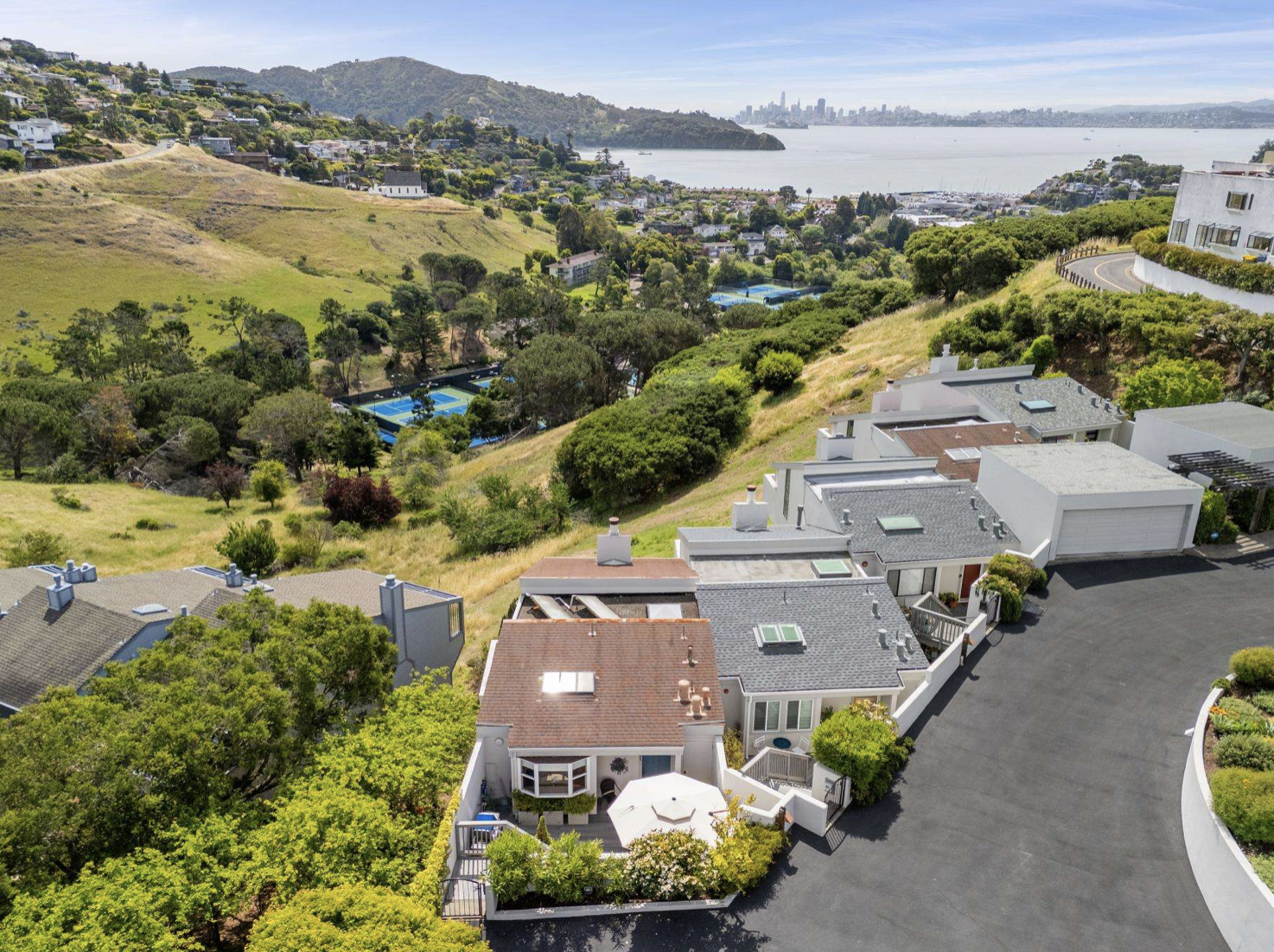 121 Redhill Circle, Tiburon