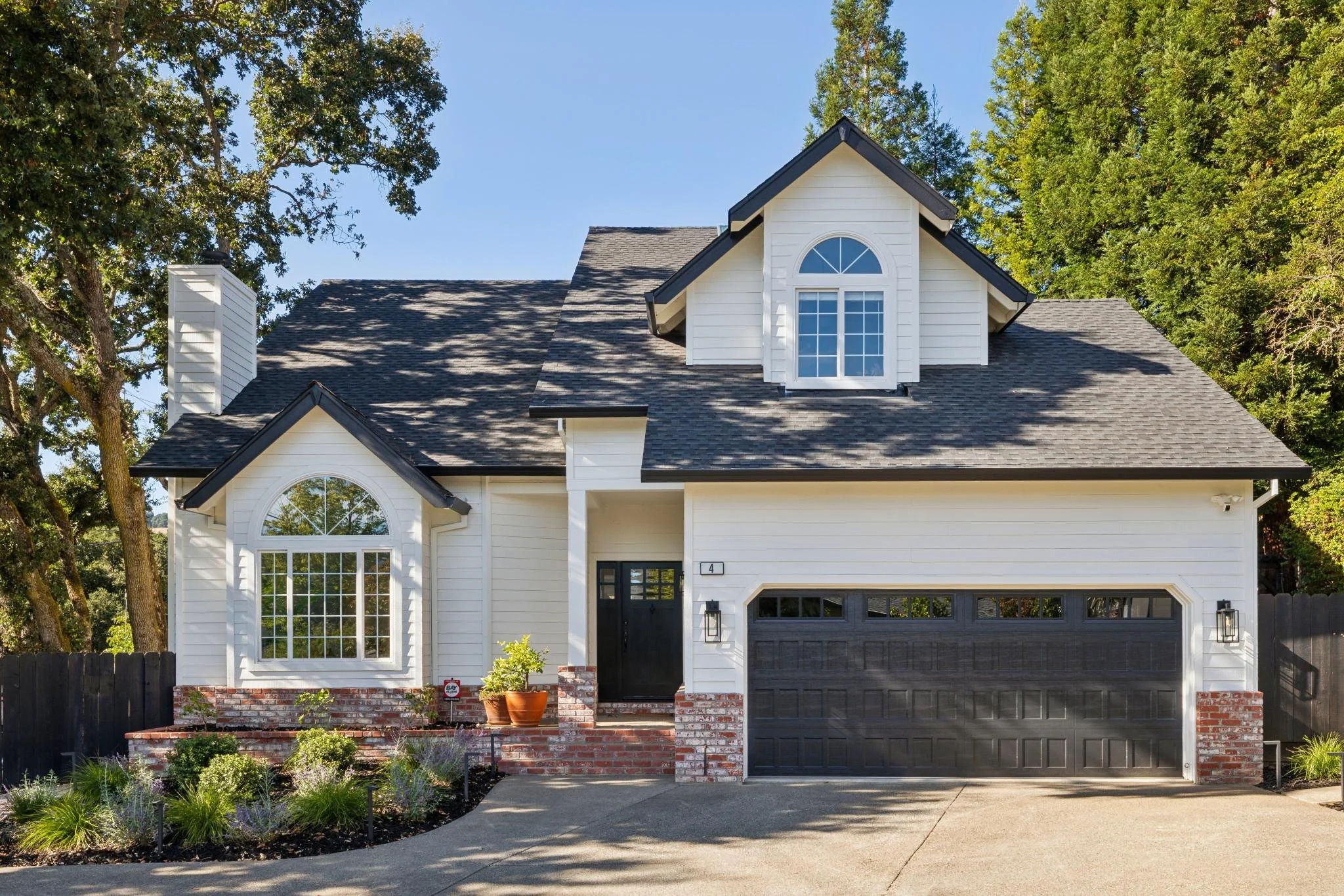 4 Rondee Lane, Novato