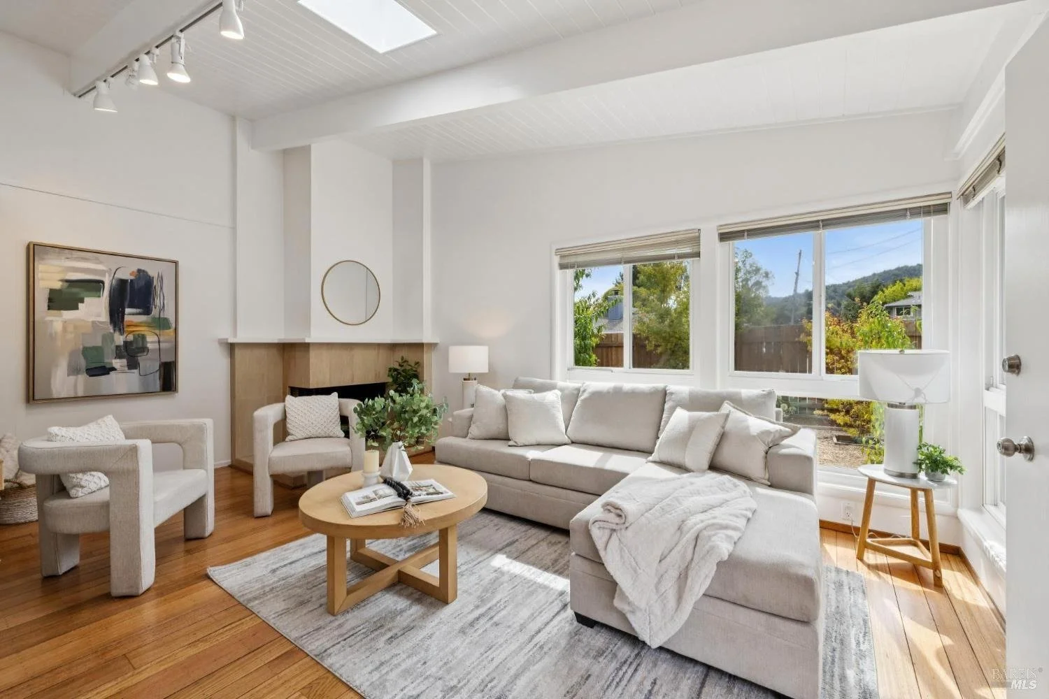 14-16 Stadium Way, Kentfield