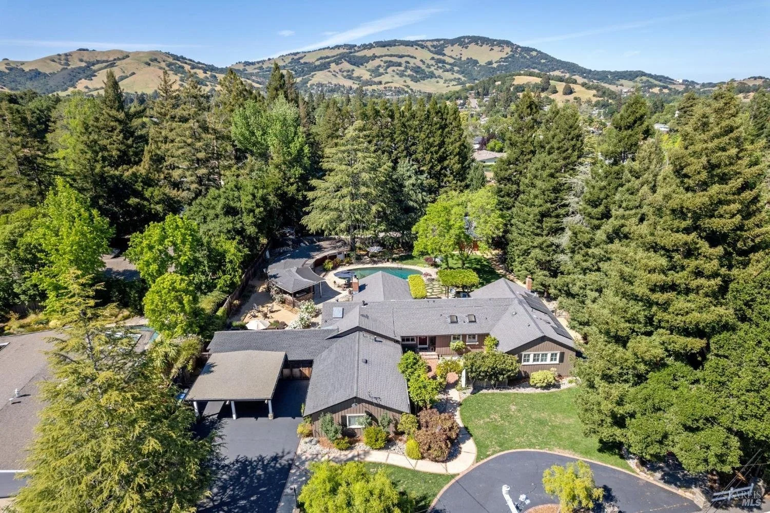 2170 Vineyard Road, Novato
