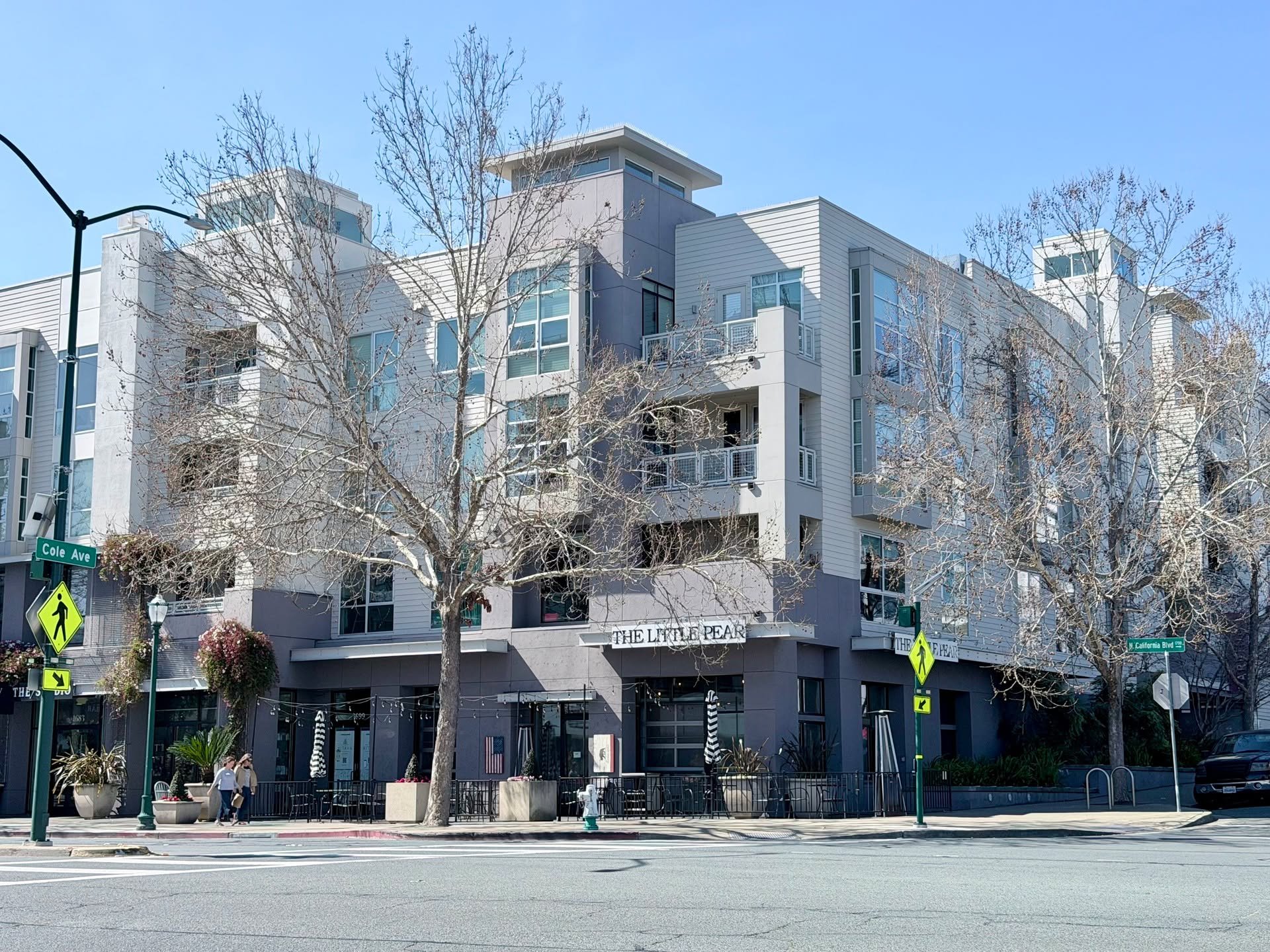 COMING SOON: A rare find at The Mercer

A 3 bedroom corner unit with 3 parking spaces in downtown Walnut Creek?
That&rsquo;s not something that comes around often.

Luxury living, an unbeatable location, and features that are incredibly hard to find 