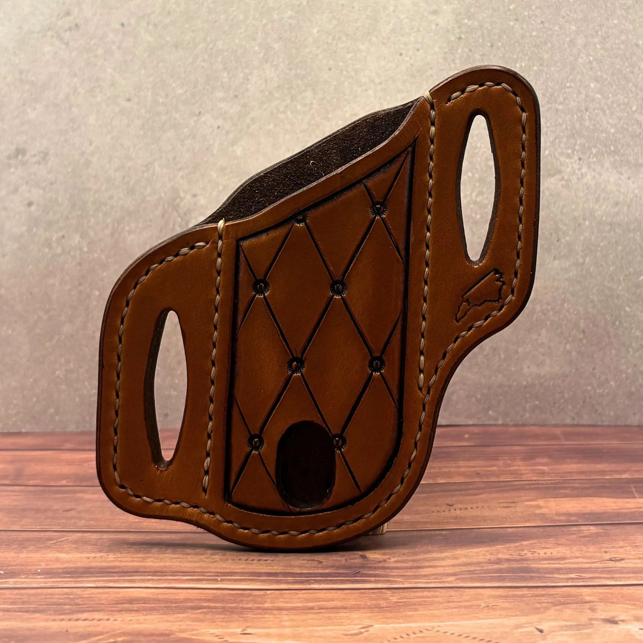 Leather multi-tool sheath for everyday carry
