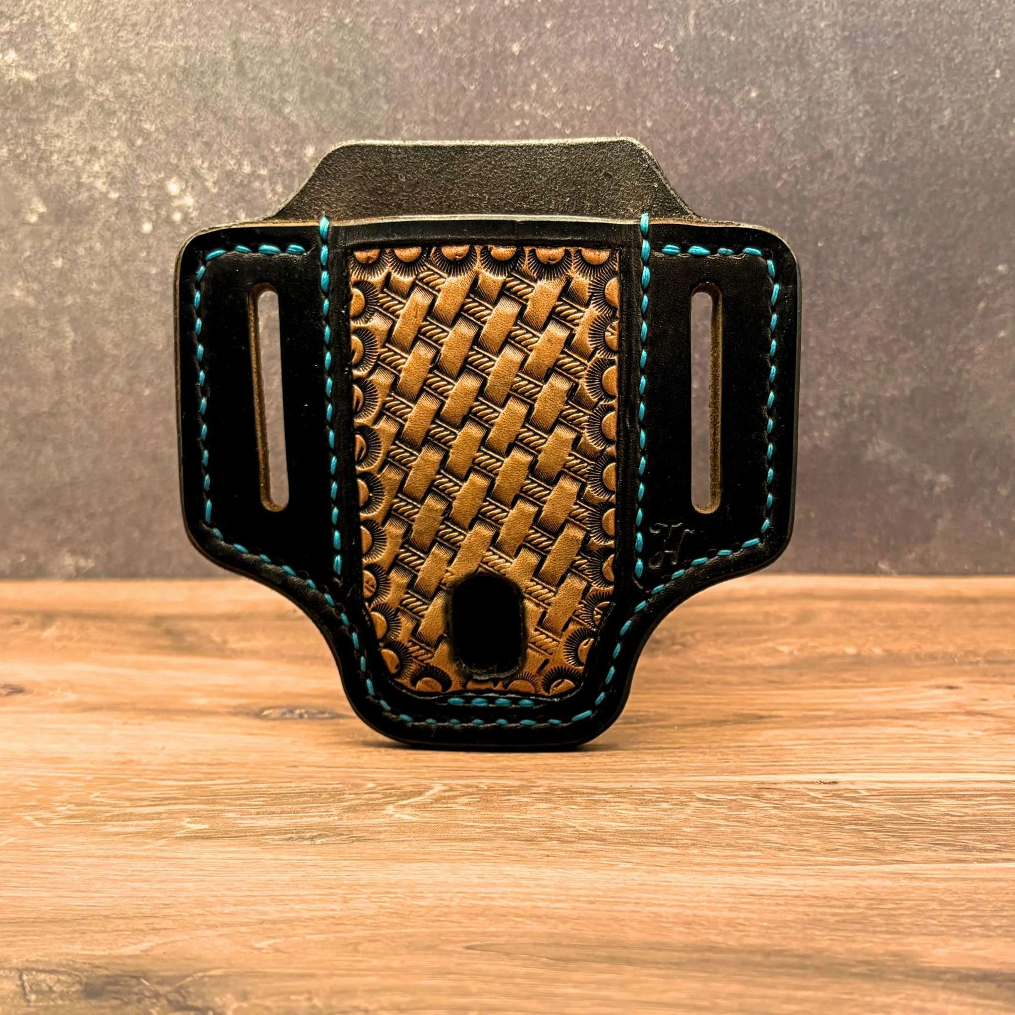 Leather multi-tool sheath for everyday carry