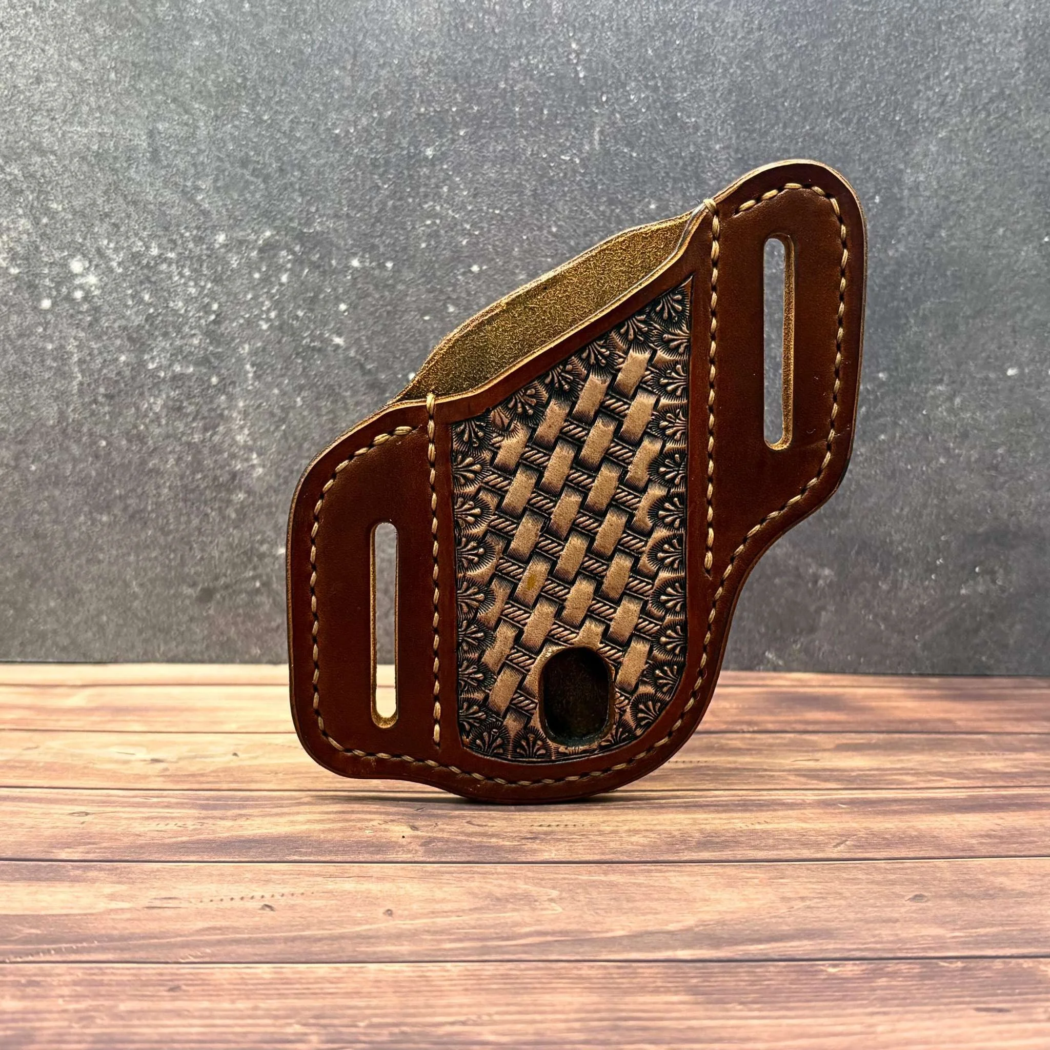 Leather multi-tool sheath for everyday carry