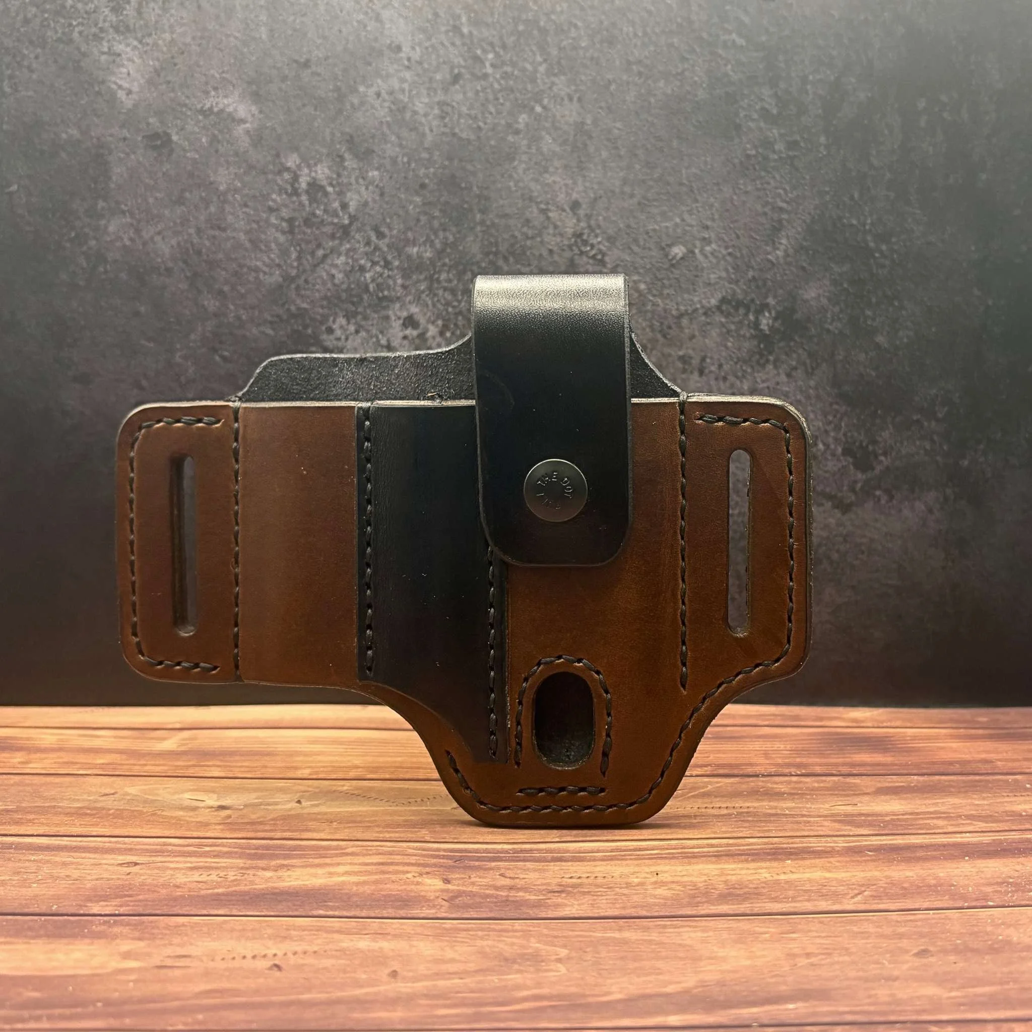 Leather multi-tool sheath for everyday carry