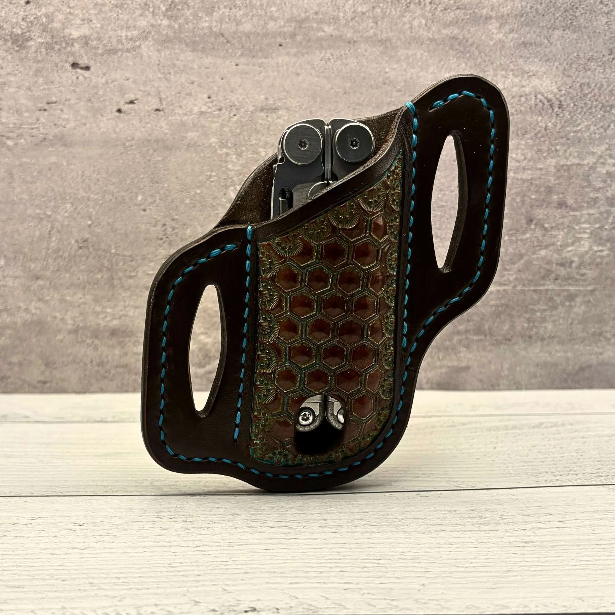 Leather multi-tool sheath for everyday carry