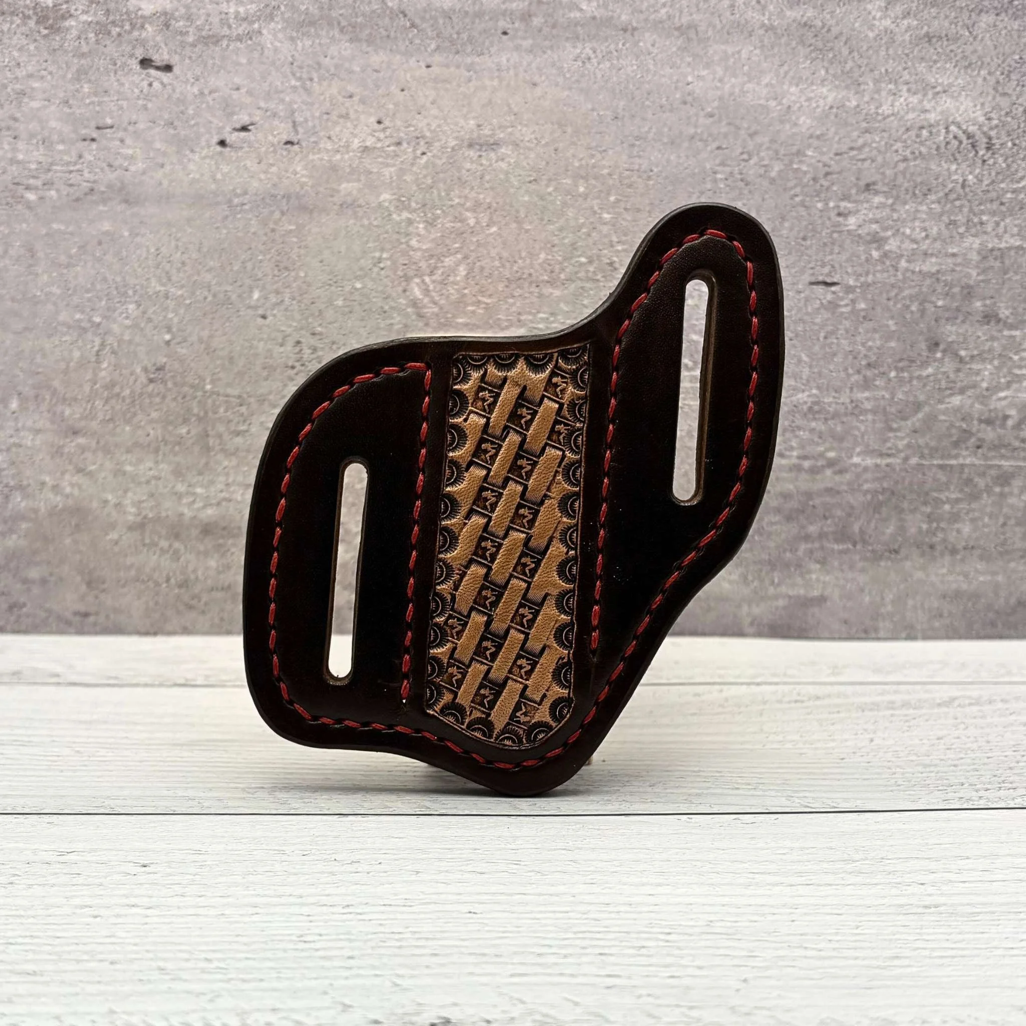 Leather knife sheath for everyday carry