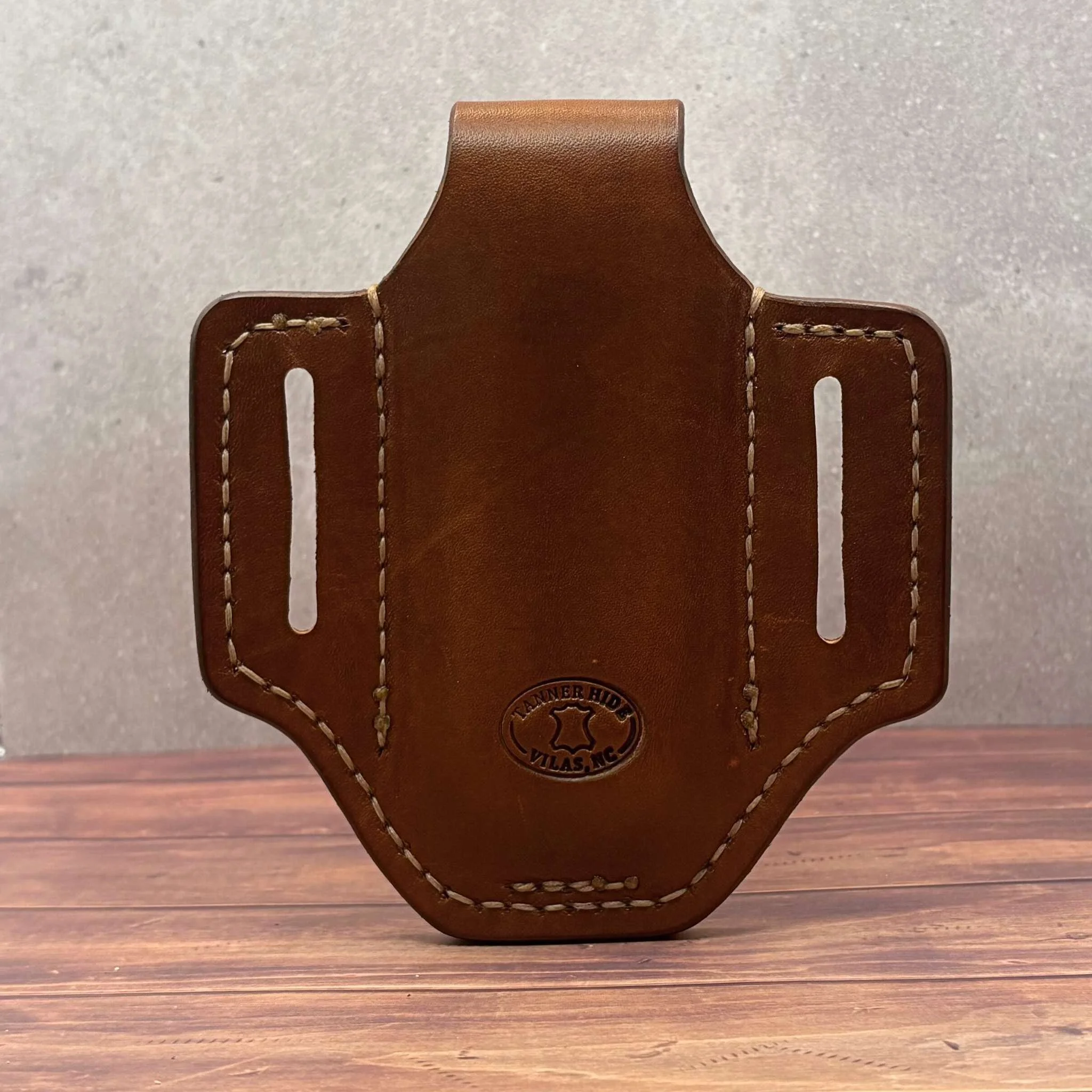 Leather multi-tool sheath for everyday carry
